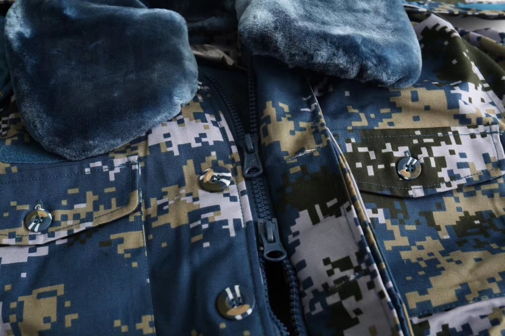 批发冬季正品虎斑猎人消防员迷彩大衣防雨防寒服户外迷彩大衣男女