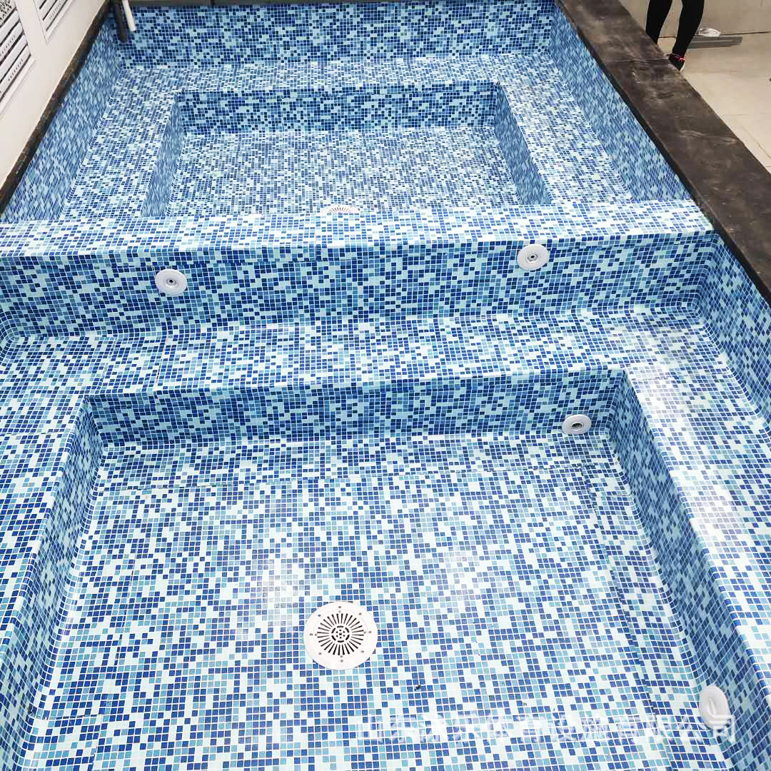 厂家定制pvc泳池胶膜防水防滑专业贴膜马赛克泳池地膜