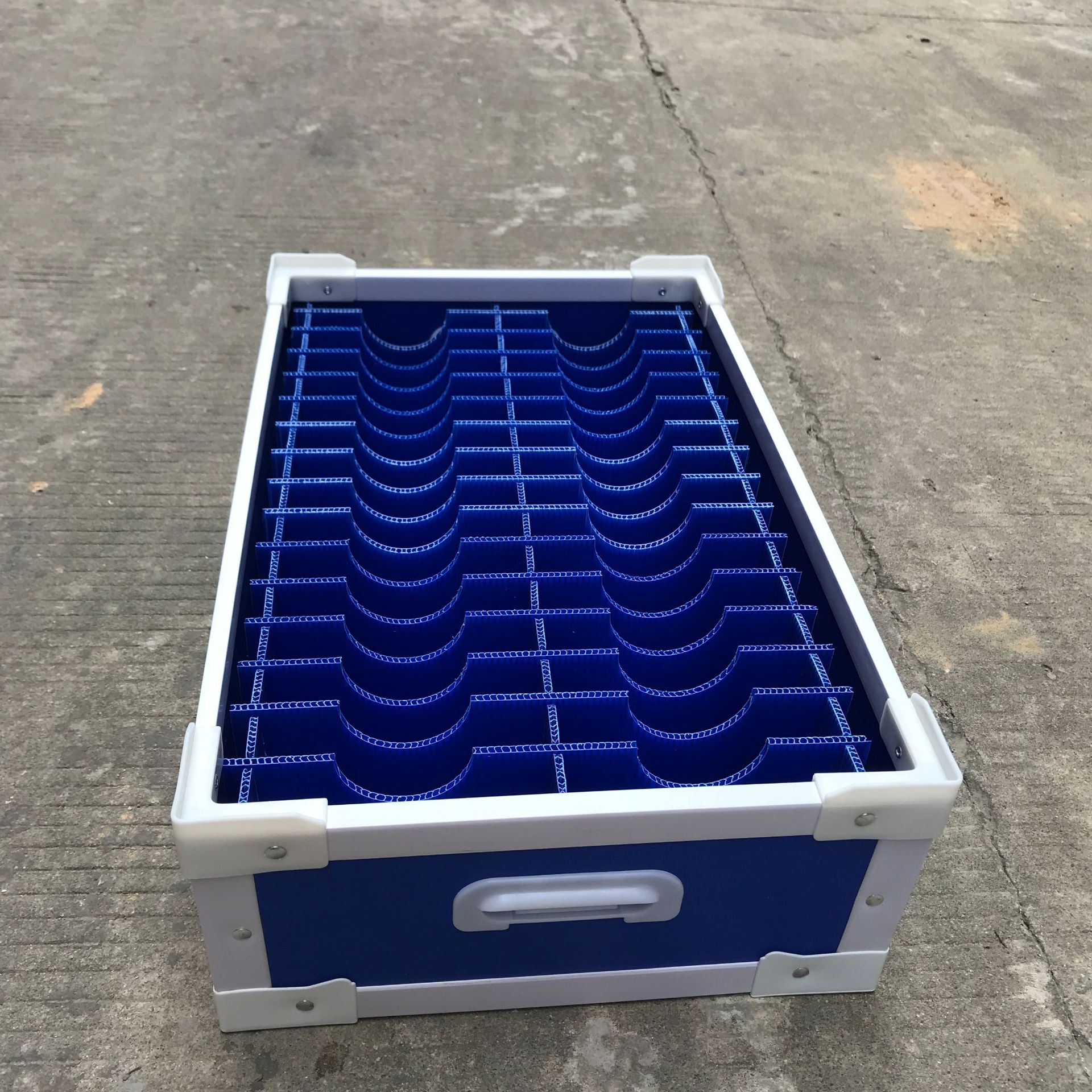 定制汽配电子元件周转箱pp塑料瓦楞板骨架箱