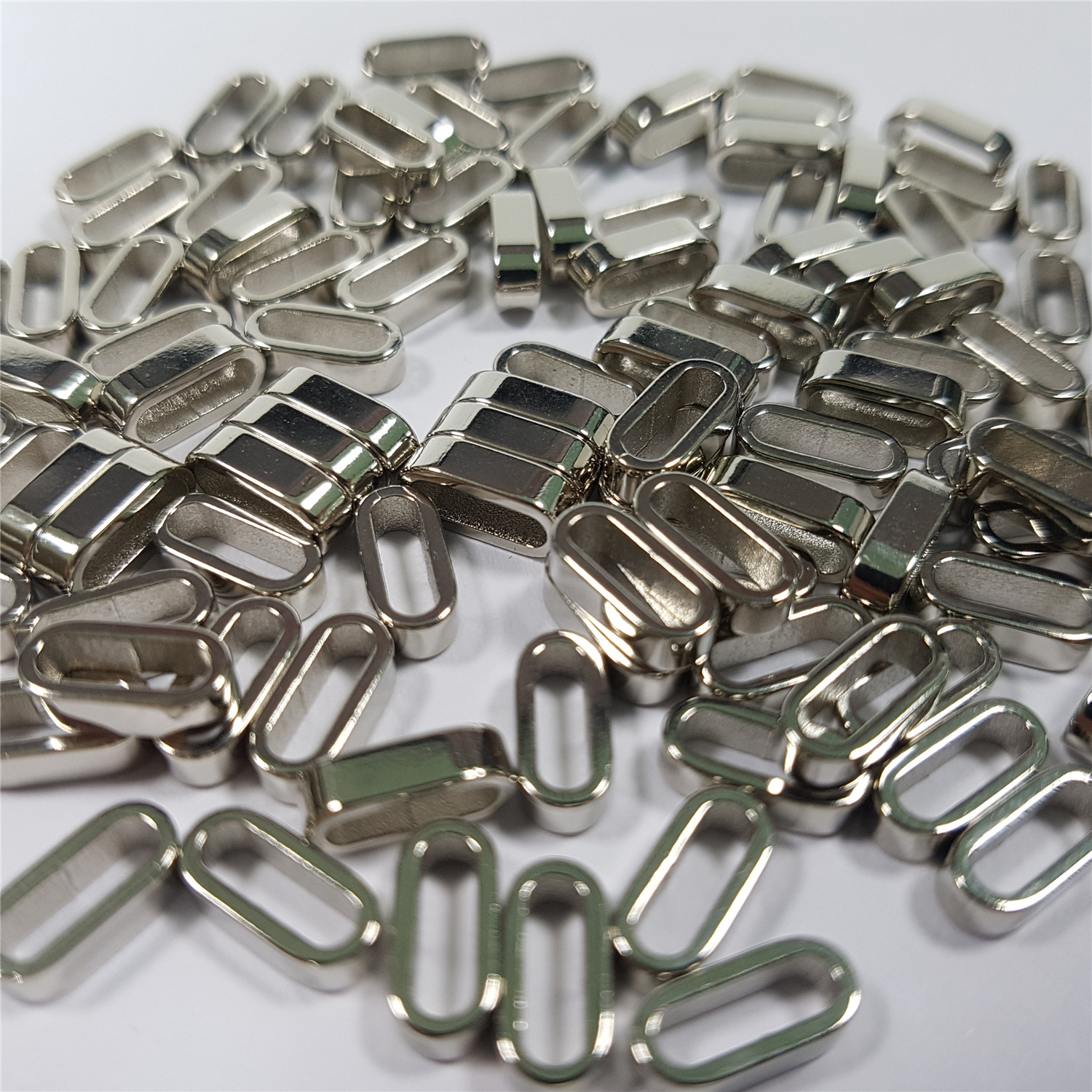 磁吸数据线手机充电磁性接口 圆形圆环打孔强磁 镀金镀镍跑道磁铁