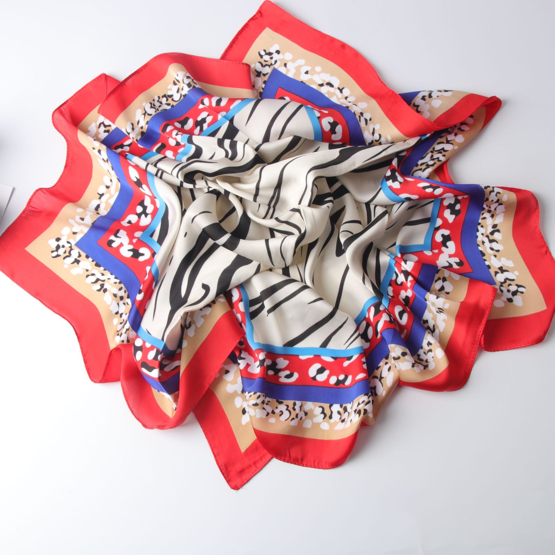 韩版小方巾女时尚百搭春秋丝巾女包包装饰领巾领带70厘米围巾批发