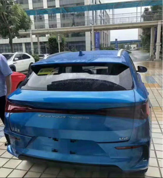 e2苍穹蓝实车颜色挺好看