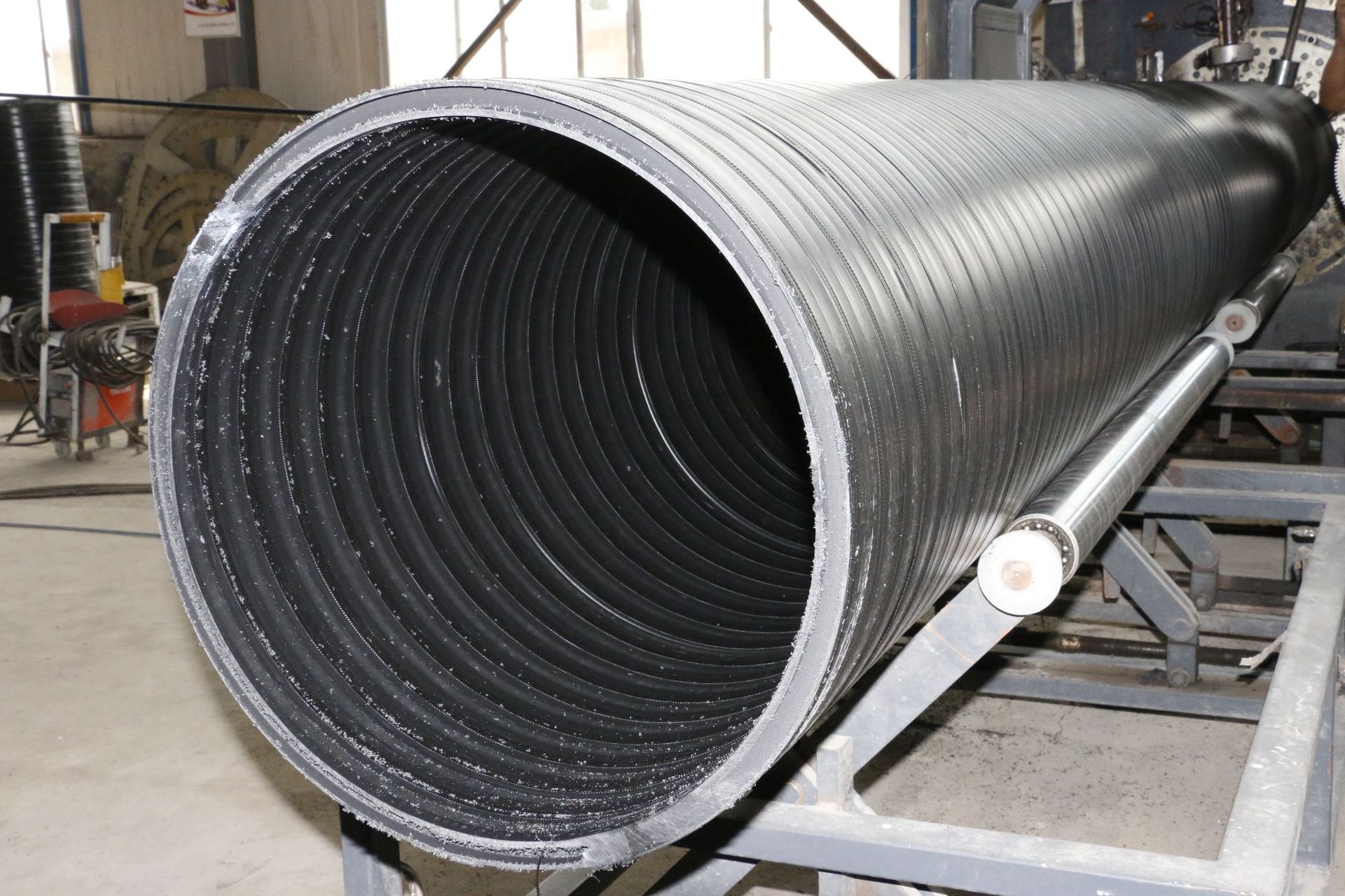 山东缠绕管厂家销售hdpe缠绕管 库存充裕hdpe中空双壁缠绕管