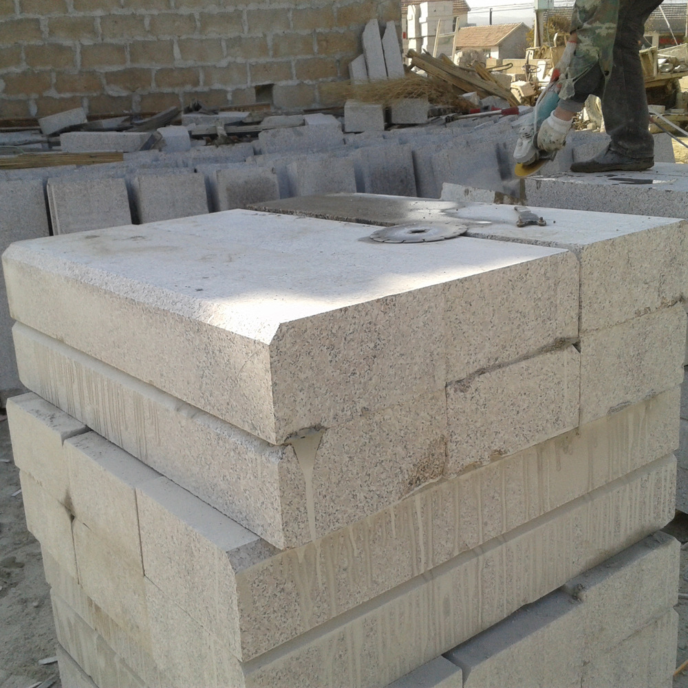 厂家直销青石路沿石 花岗岩路边石马路牙子侧石价格实惠