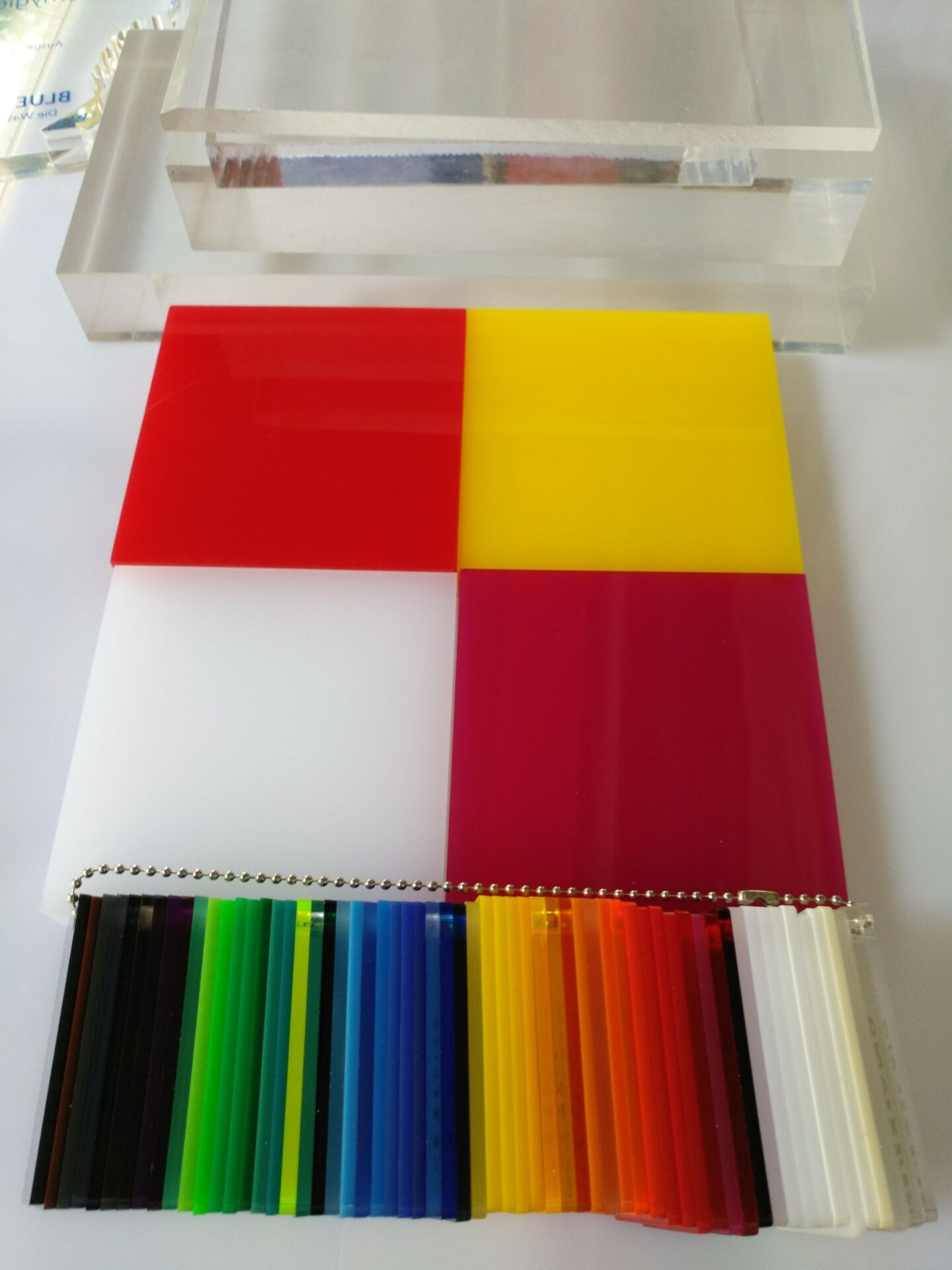 pmma透明亚克力颜色板奶白浇筑板黑色3mm天蓝色实兴有机玻璃进口