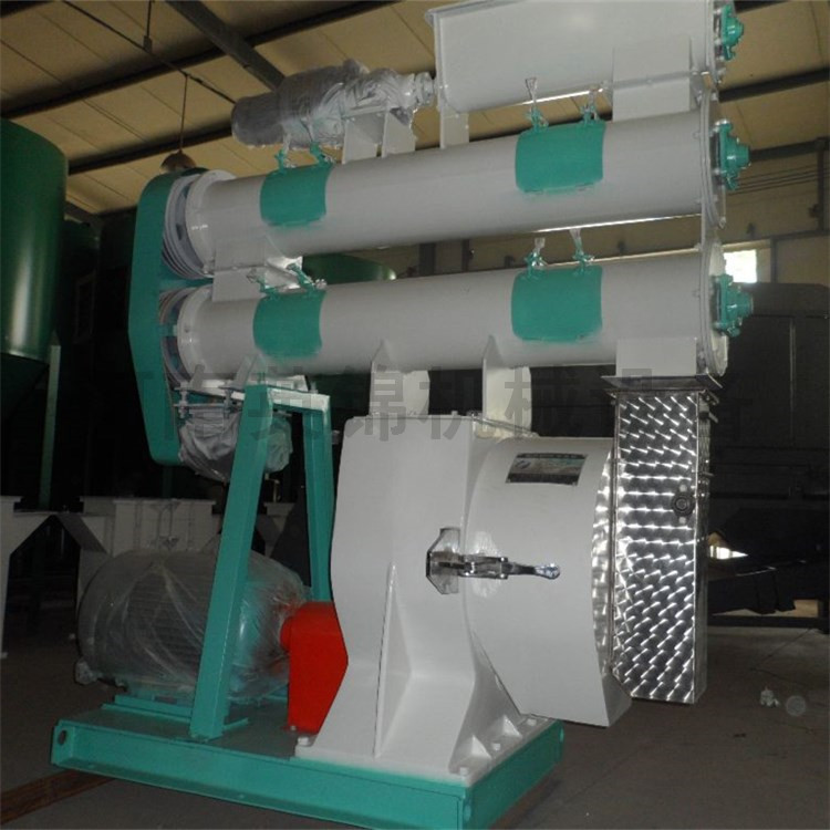 新型树枝木屑颗粒机生物质再生能源颗粒机立式环膜燃料设备