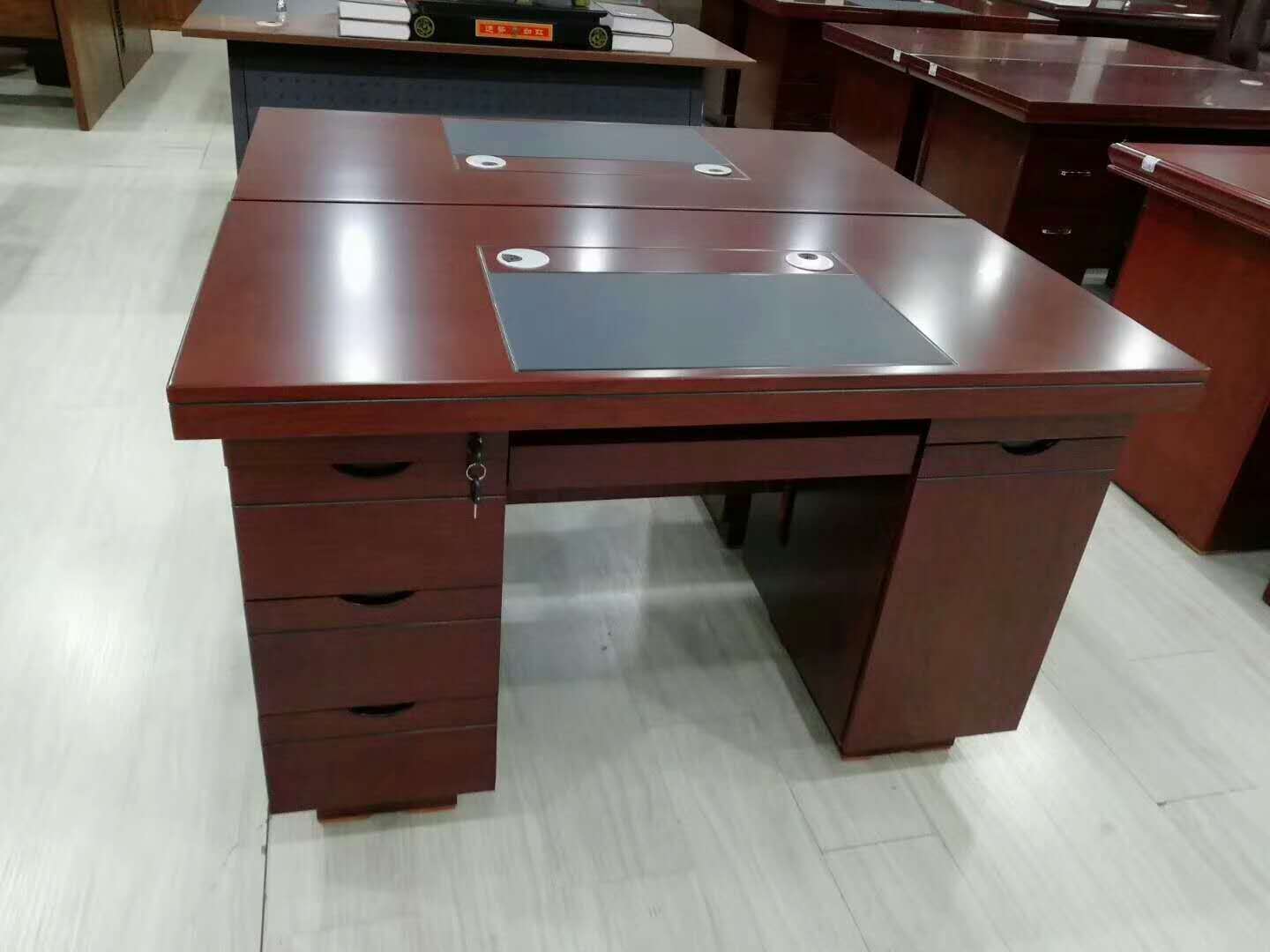 厂家供应1.4米办公桌中式电脑桌 板式油漆办公家具加工定制