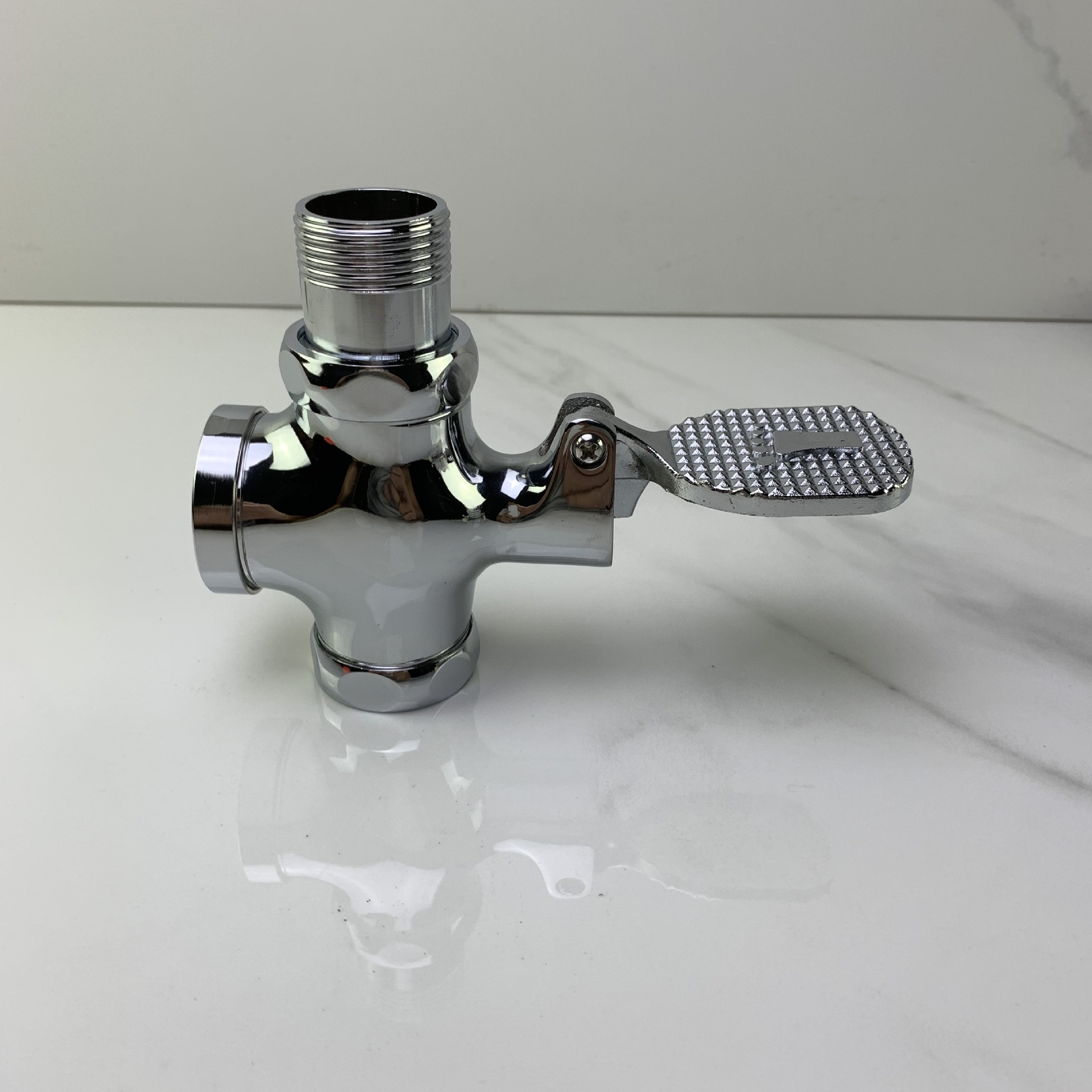 厂家直销铜1寸脚踏冲洗阀 延时大便阀 工程款卫生间蹲便器冲水阀