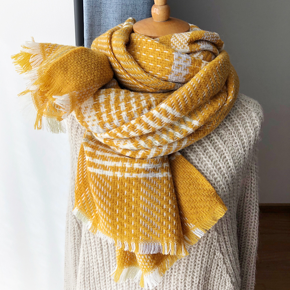 韩国绒仿羊绒色织围巾女秋冬季超大日系加厚百搭英伦格子编织披肩