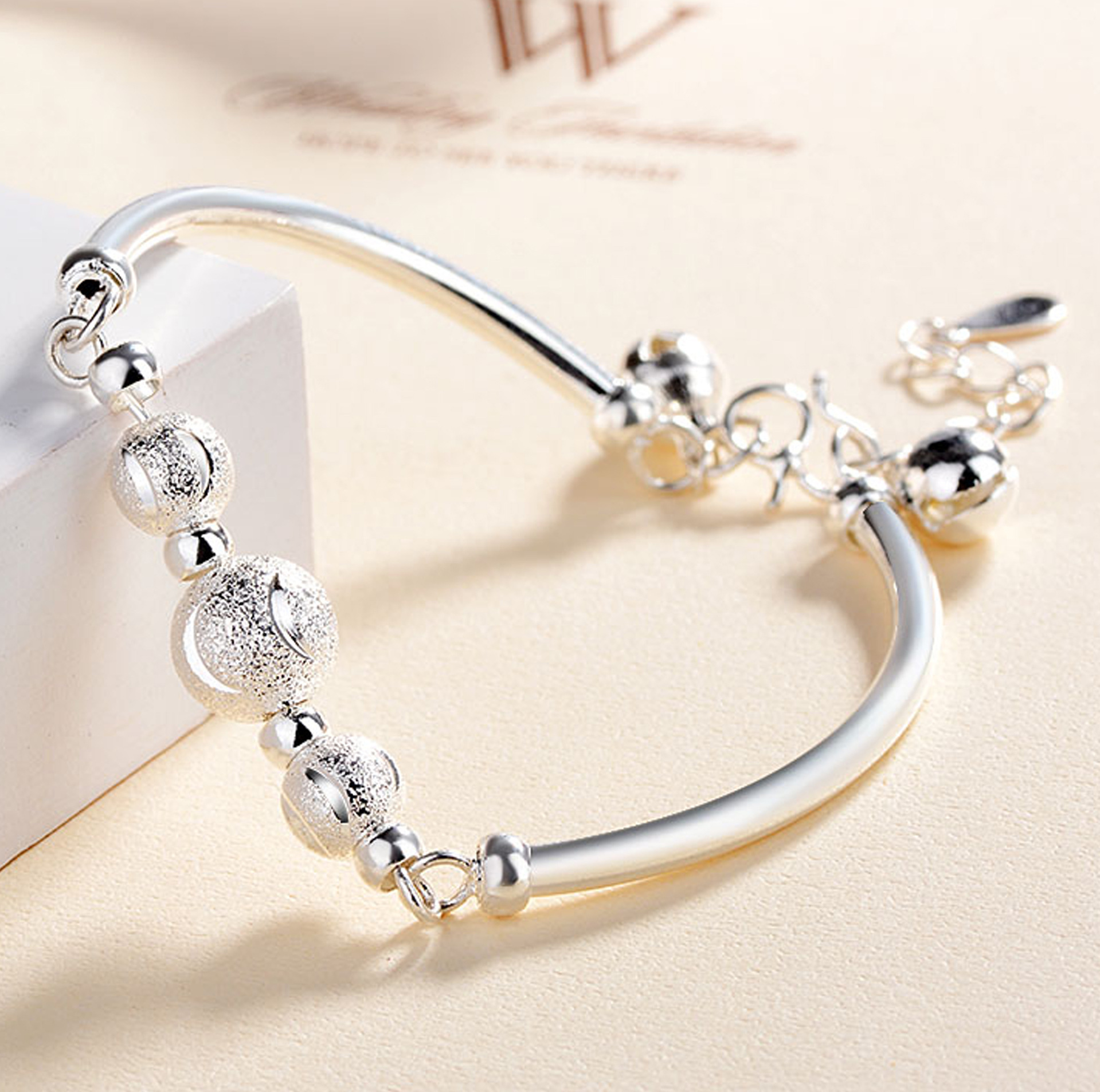 流行时尚手链 潮韩版转势珠铃铛镀银手链 几何形女士月牙手链