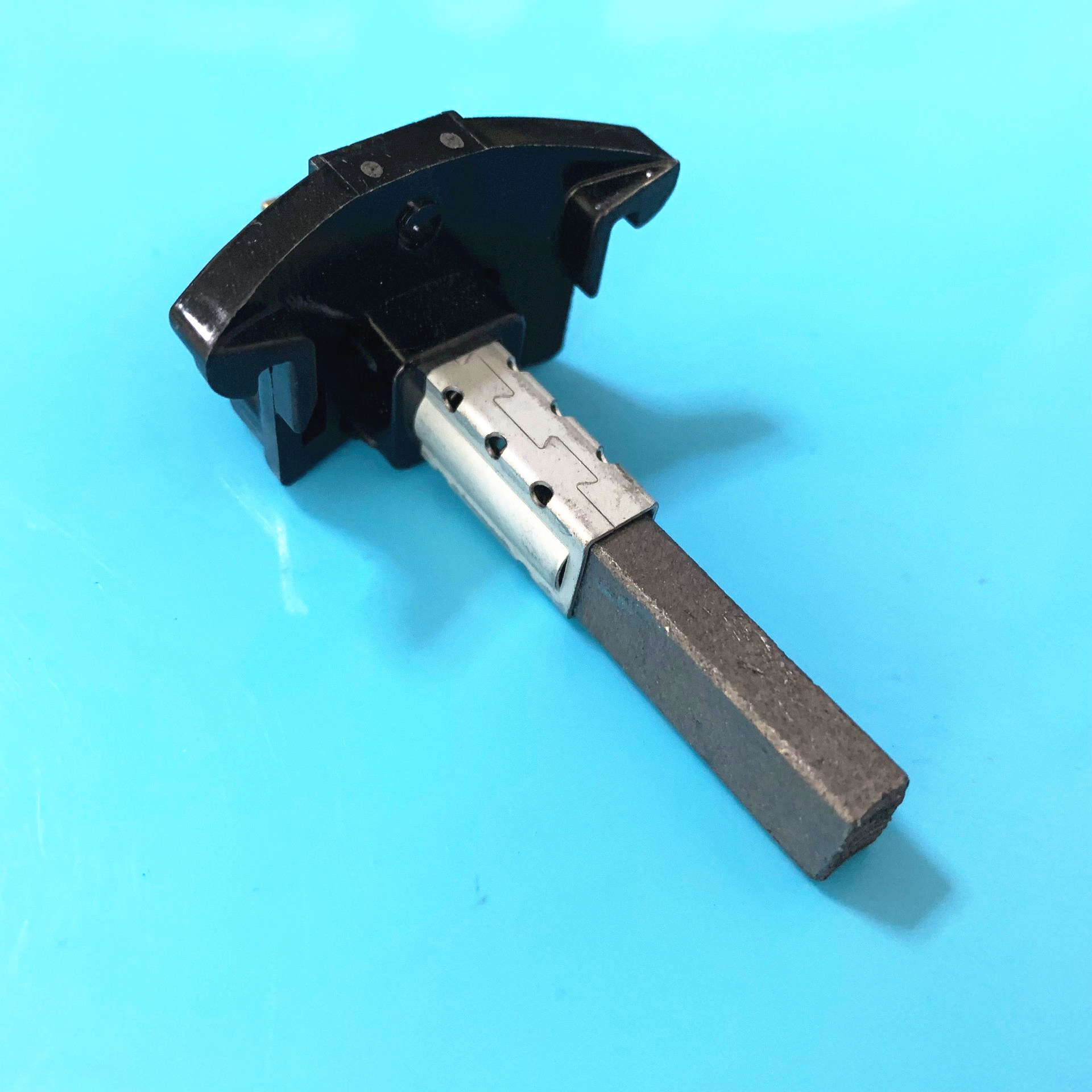 适用美的海尔飞利浦三洋杰诺吸尘器碳刷架壳6.5x10电刷座