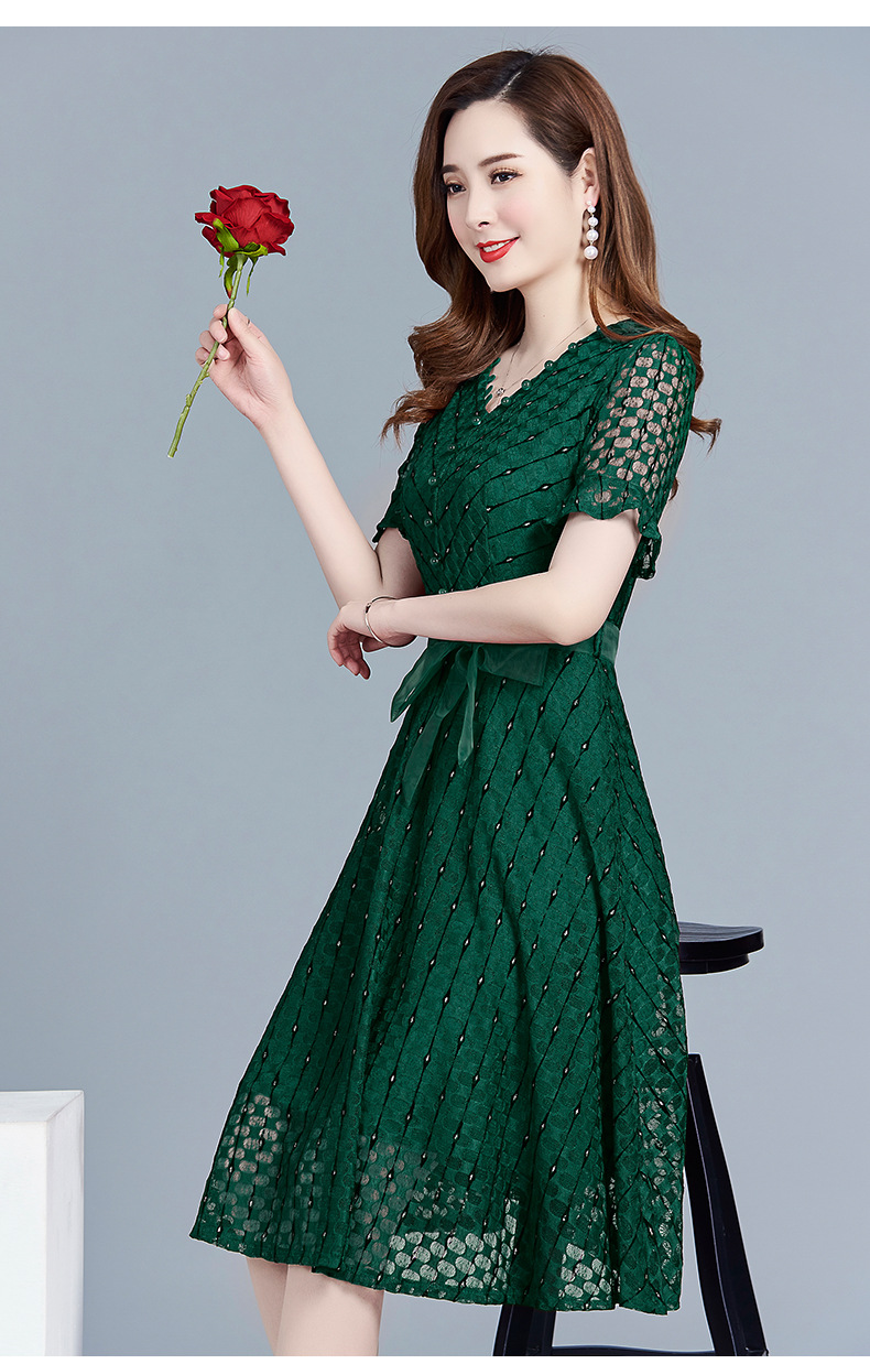 条纹v字领连衣裙女2019夏季新款韩版拼接显瘦大码中长款时尚a字裙