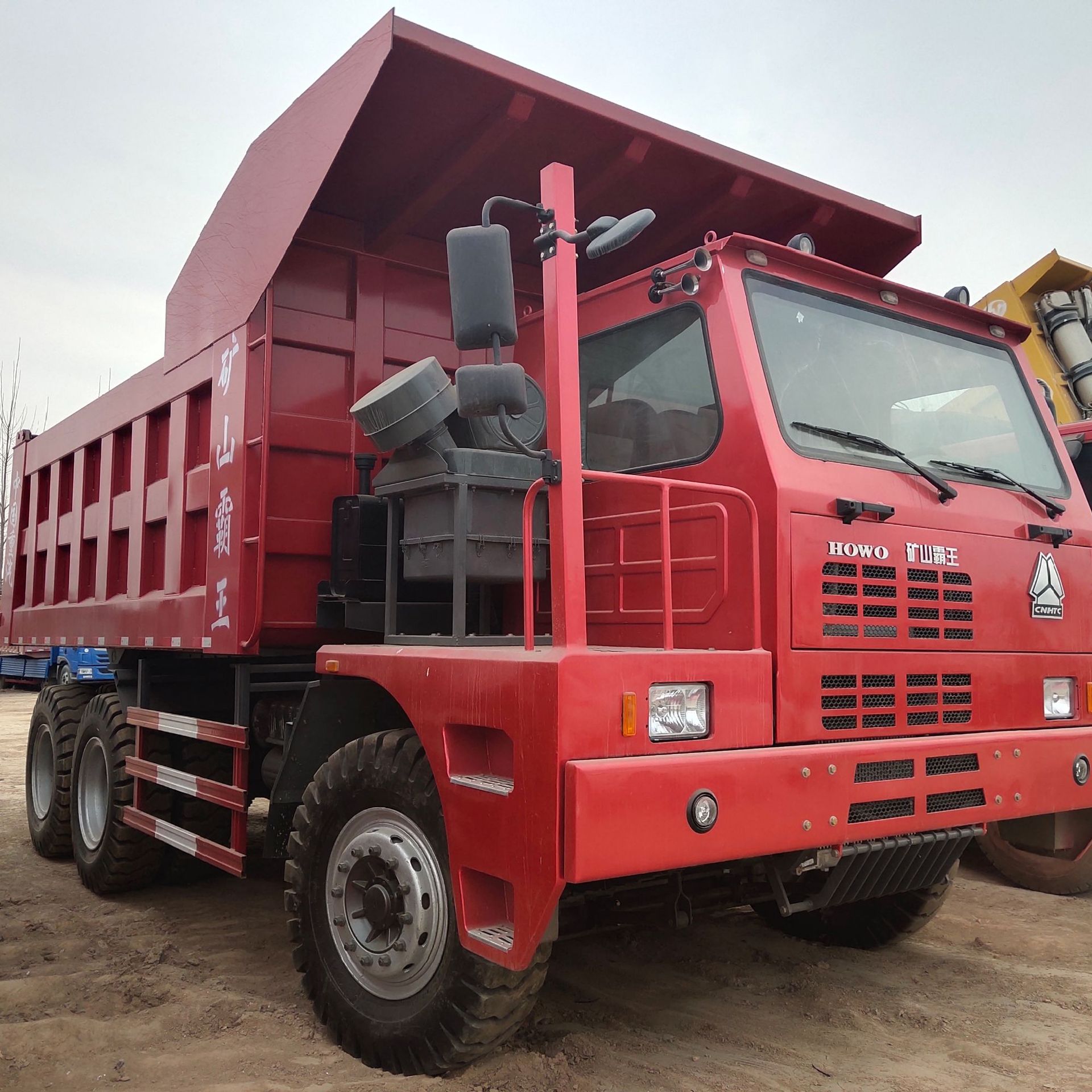 拉矿石70矿山霸王 工程矿山斗 宽体自卸车 矿用价车