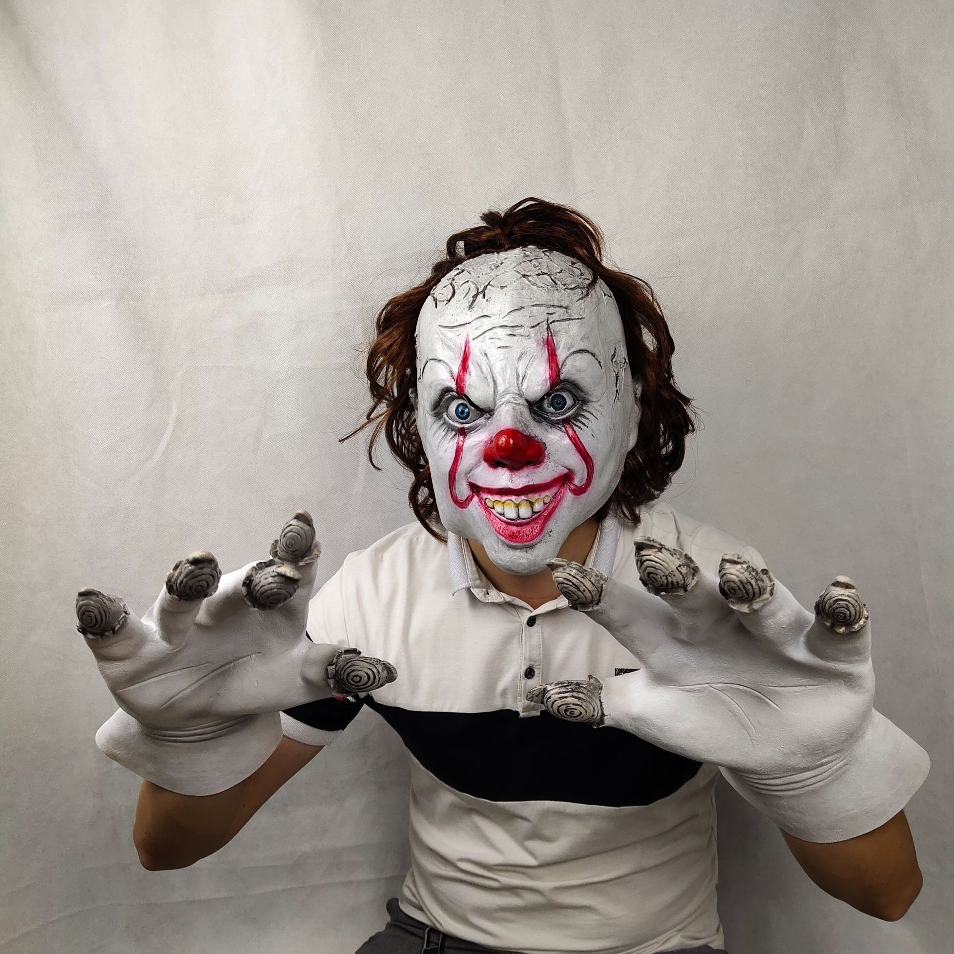 新版小丑回魂佩尼怀斯 小丑手套服装备万圣节乳胶成人恐怖鬼手套