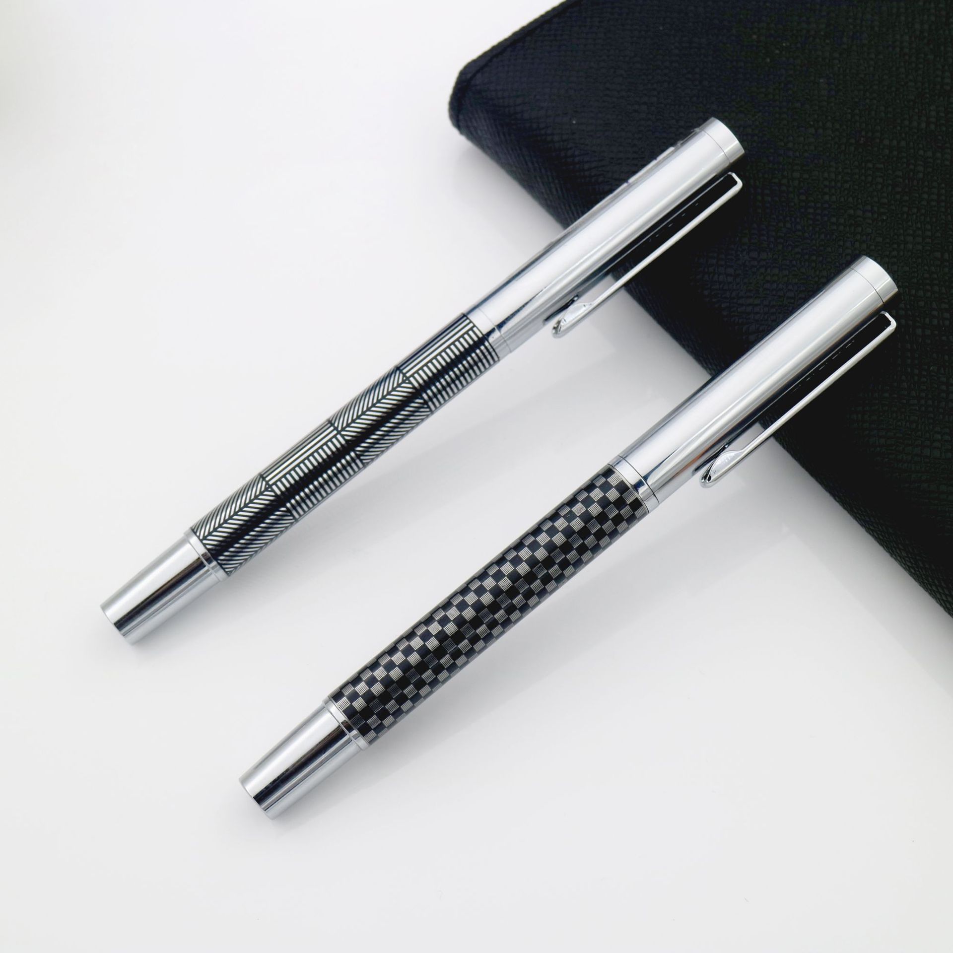 供应外贸金属签字笔 电容笔 中性笔 宝珠笔 定制客户logo签字笔