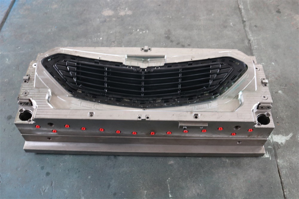 海马汽车件改装件格栅中网模具