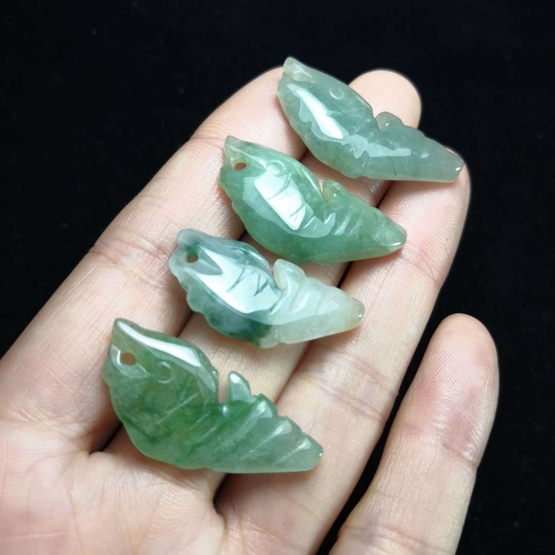 天然缅甸翡翠a货金鱼 手工diy翡翠小鱼儿挂件 冰润小锦鲤吊坠批发