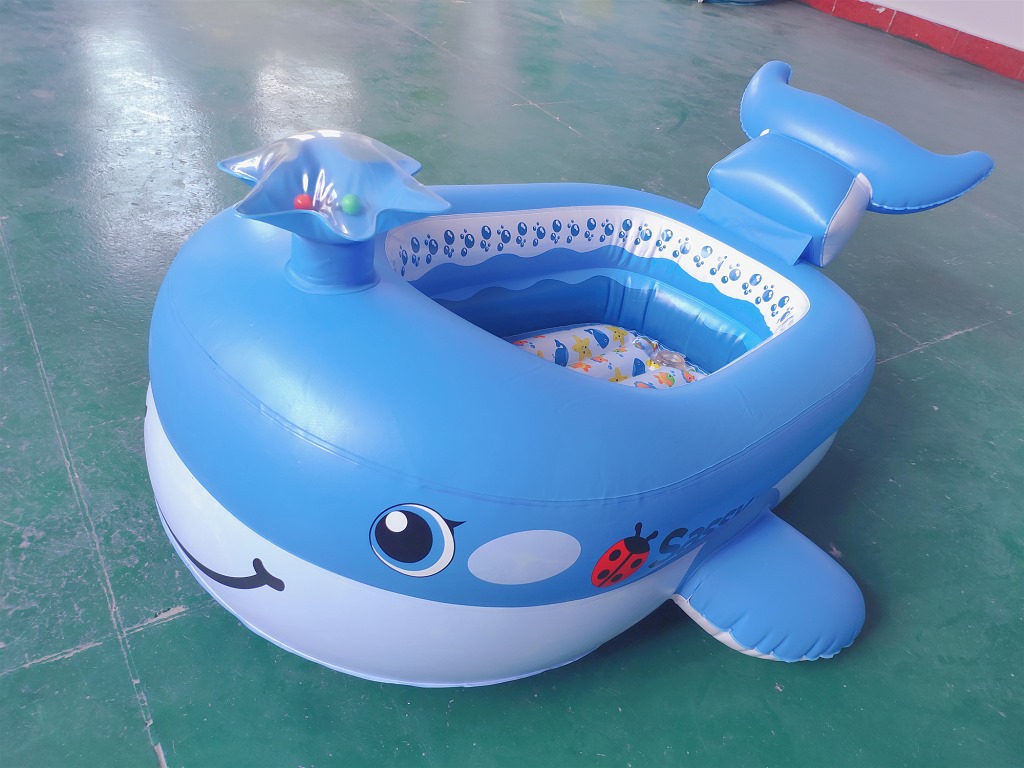 厂家专业订做充气环保pvc婴儿浴缸充气鲸鱼浴缸