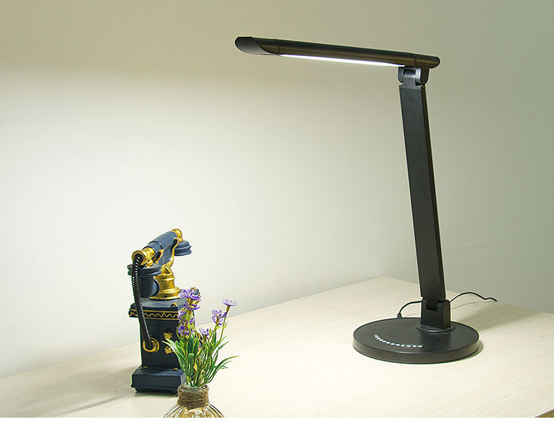 阅读学习led护眼台灯折叠台灯 工作办公触摸滑动led调光台灯