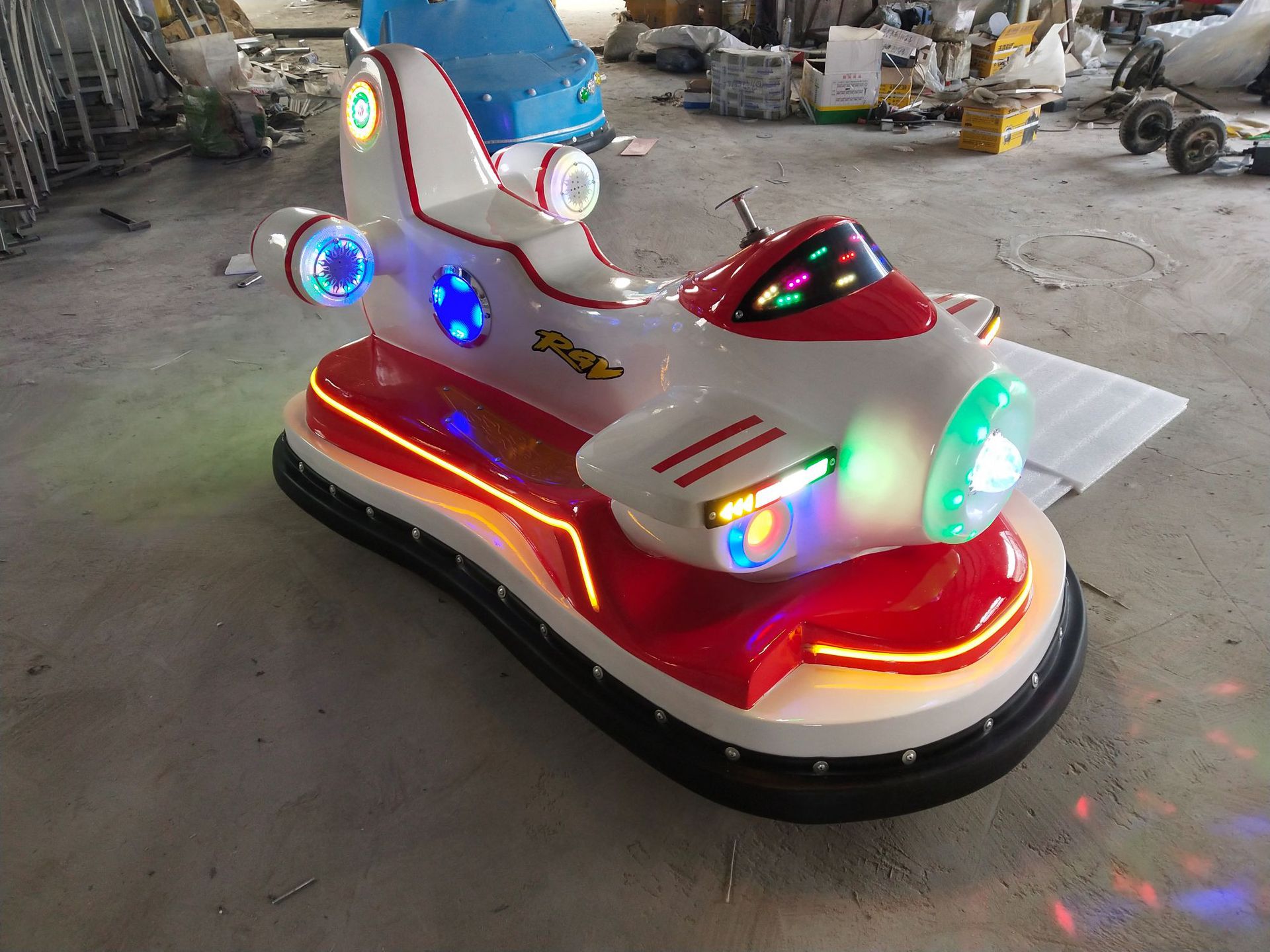 新款飞机碰碰车广场电动车商场户外儿童定时出租游乐车发光电瓶车