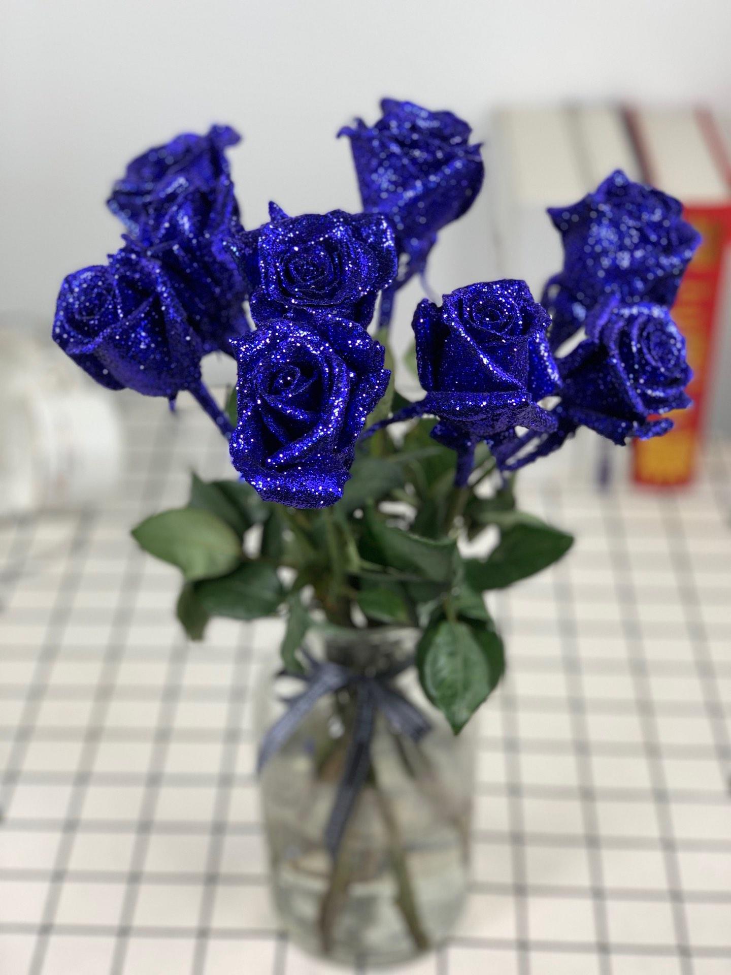 云南昆明厂家直发蓝色妖姬玫瑰干花情人节婚庆手捧干花束鲜花批发