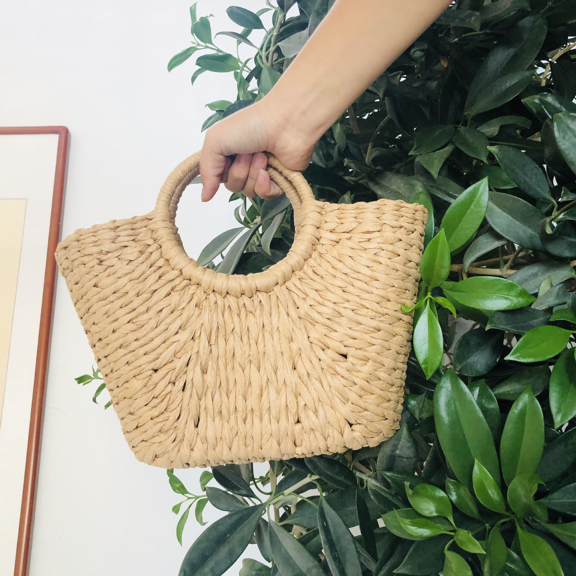 批发ins同款黄草编织包手提包 韩版简约沙滩草编包女包可定制