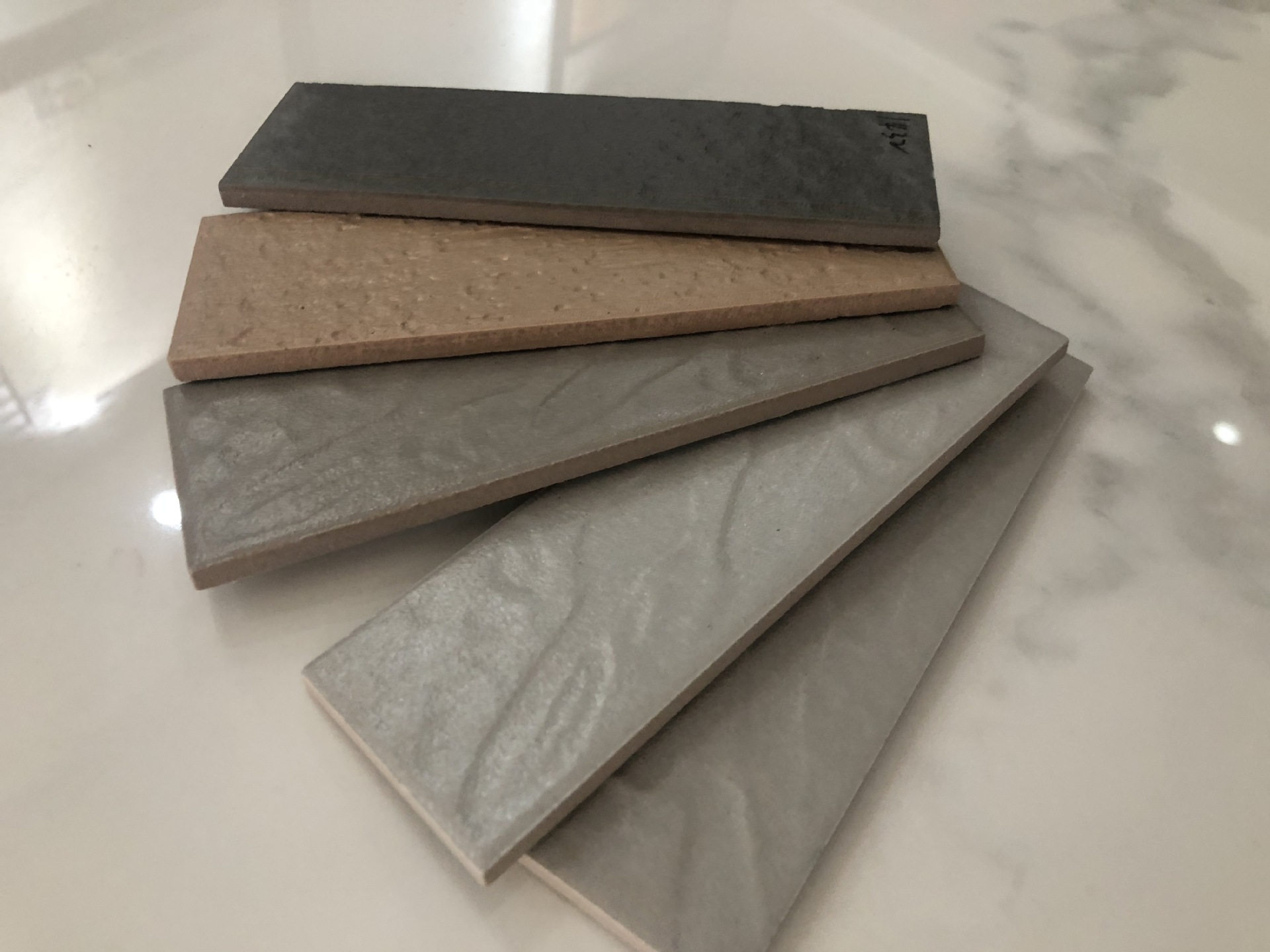 冠驰厂家供应60*200建材瓷砖价格实惠