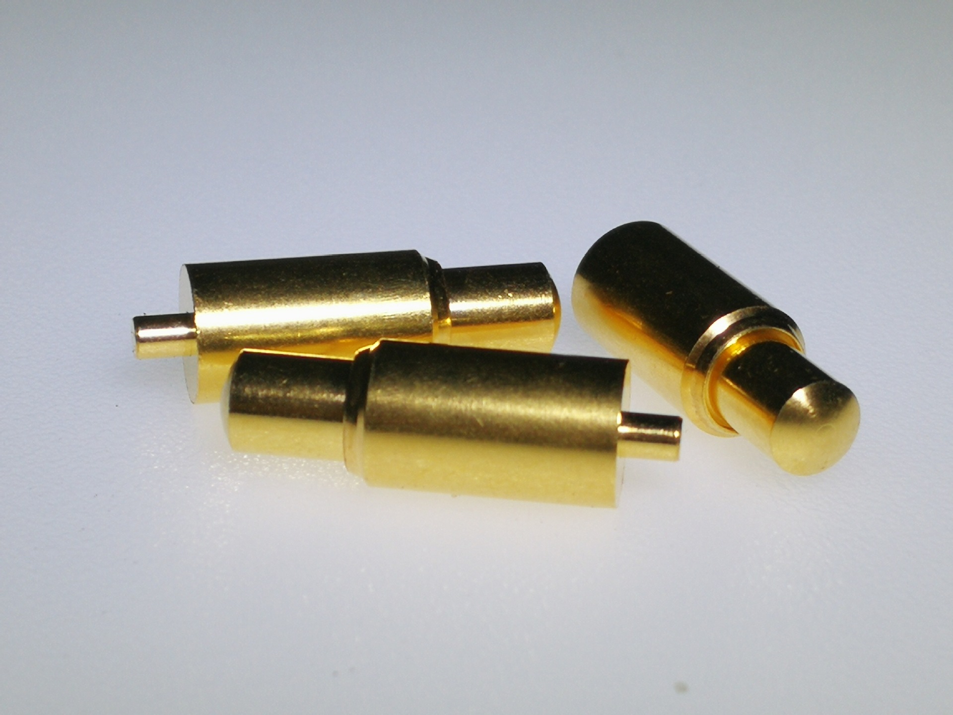 穿板pogo pin 5g充电针无人机tws蓝牙弹针顶针铜柱探针镀钯镀金针