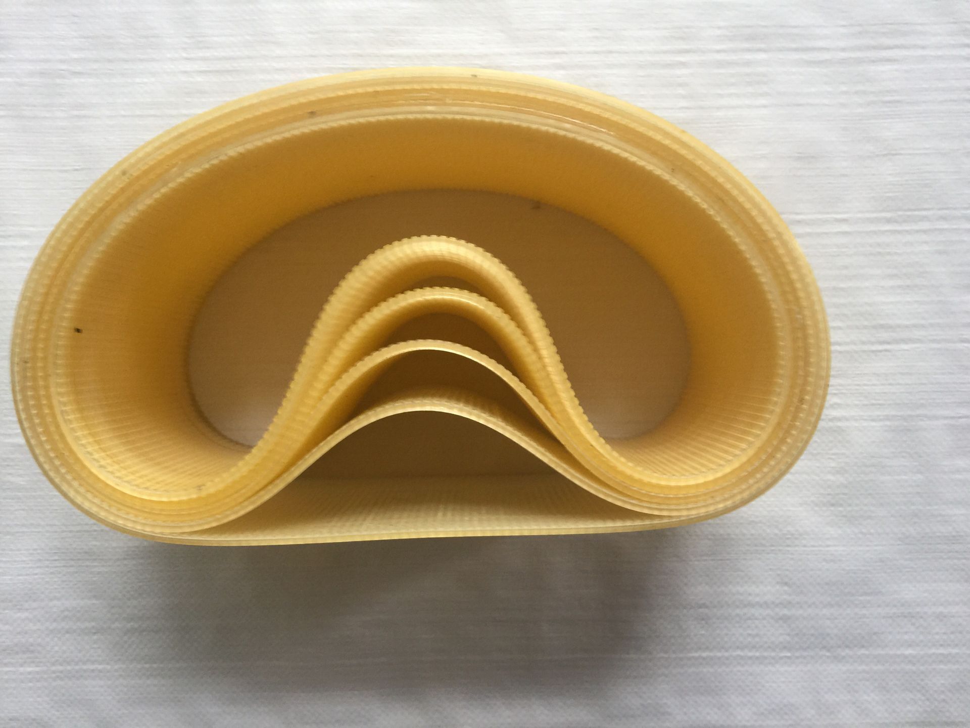 聚氨酯多沟带聚氨酯多锲带pjpl聚氨酯多槽带电刨带工业皮带