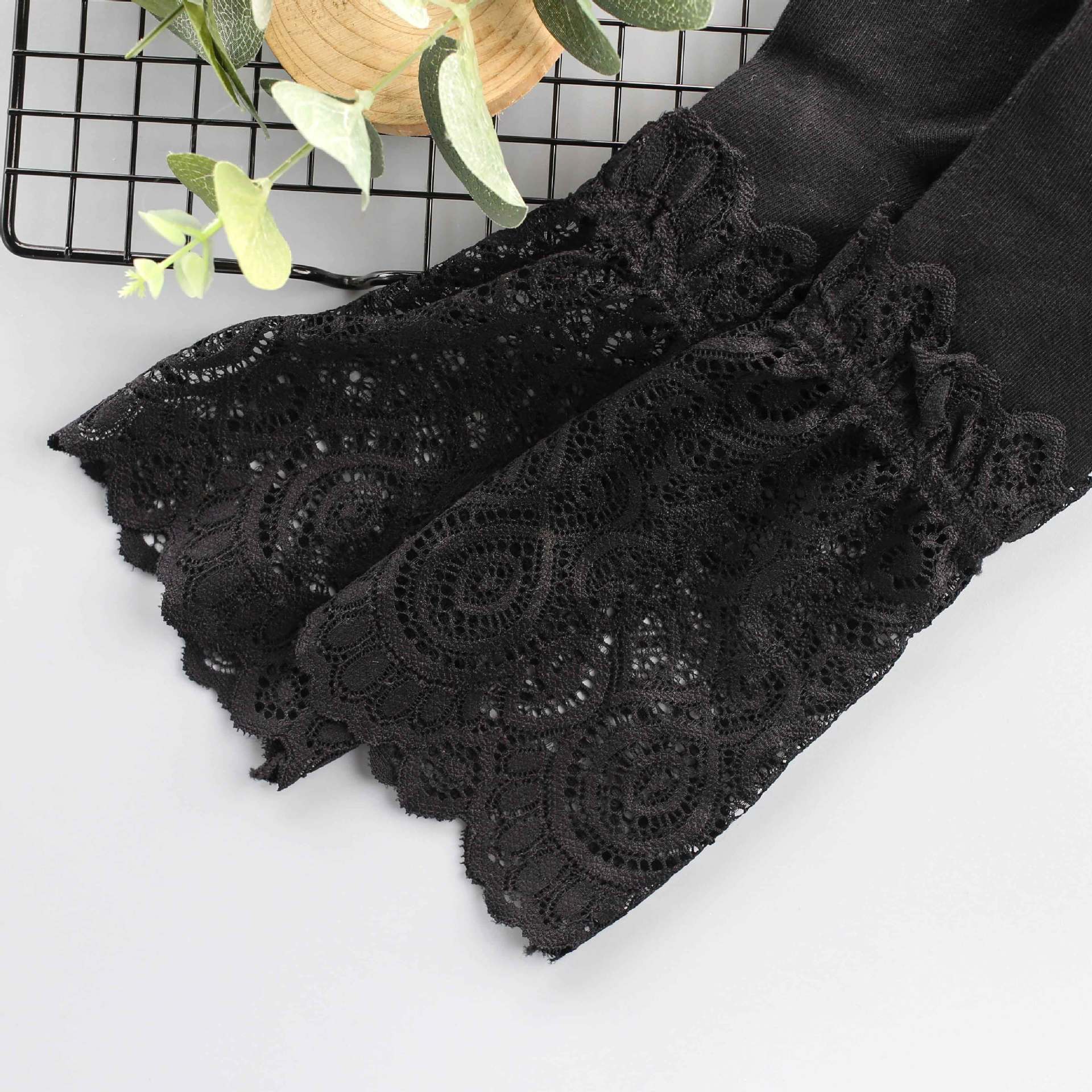 蕾丝袜子女秋冬薄款堆堆袜镂空蕾丝花边中筒袜ins潮袜日系纯棉春