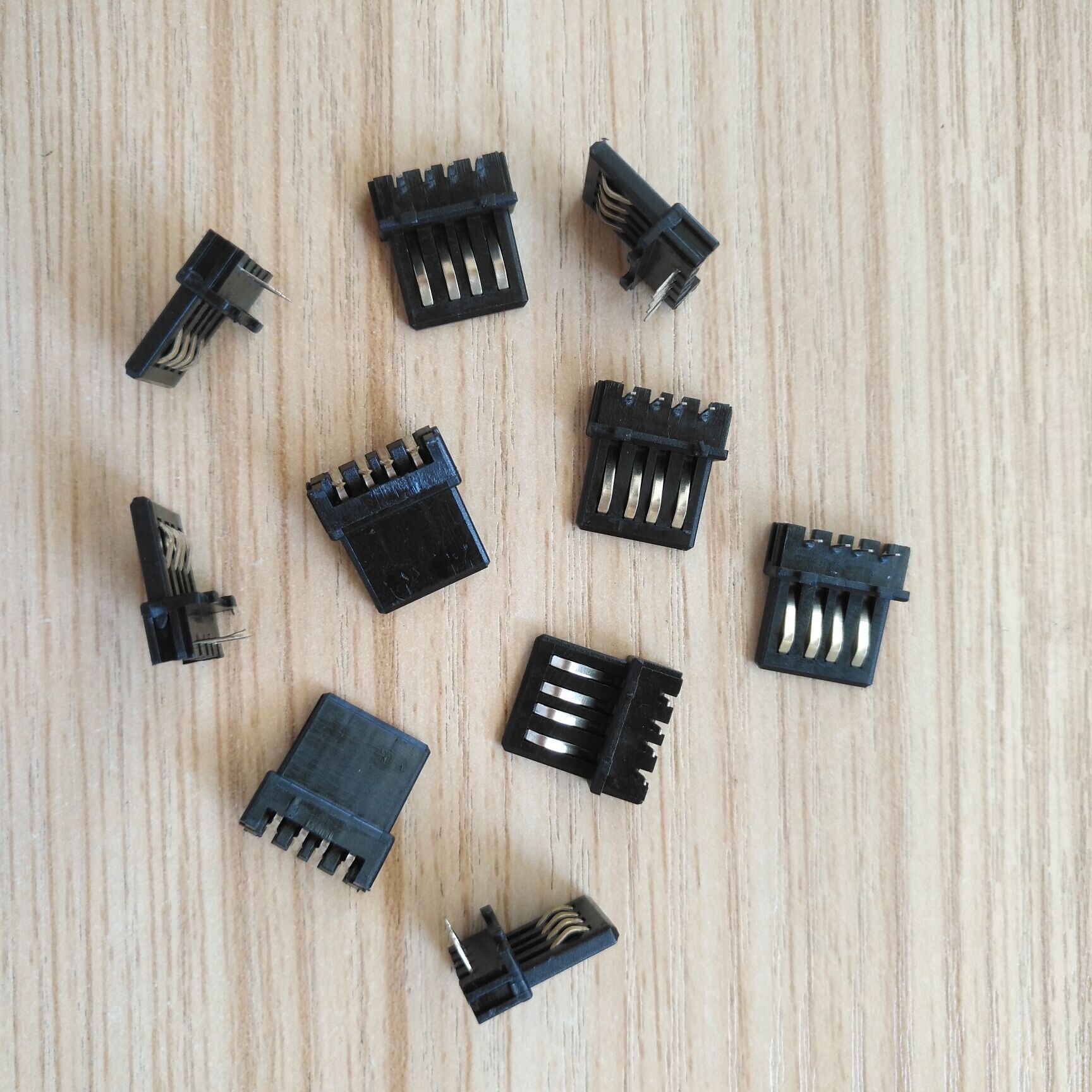 销售黑色单独胶芯usb插座 usb连接端子 90度插件式usb连接器