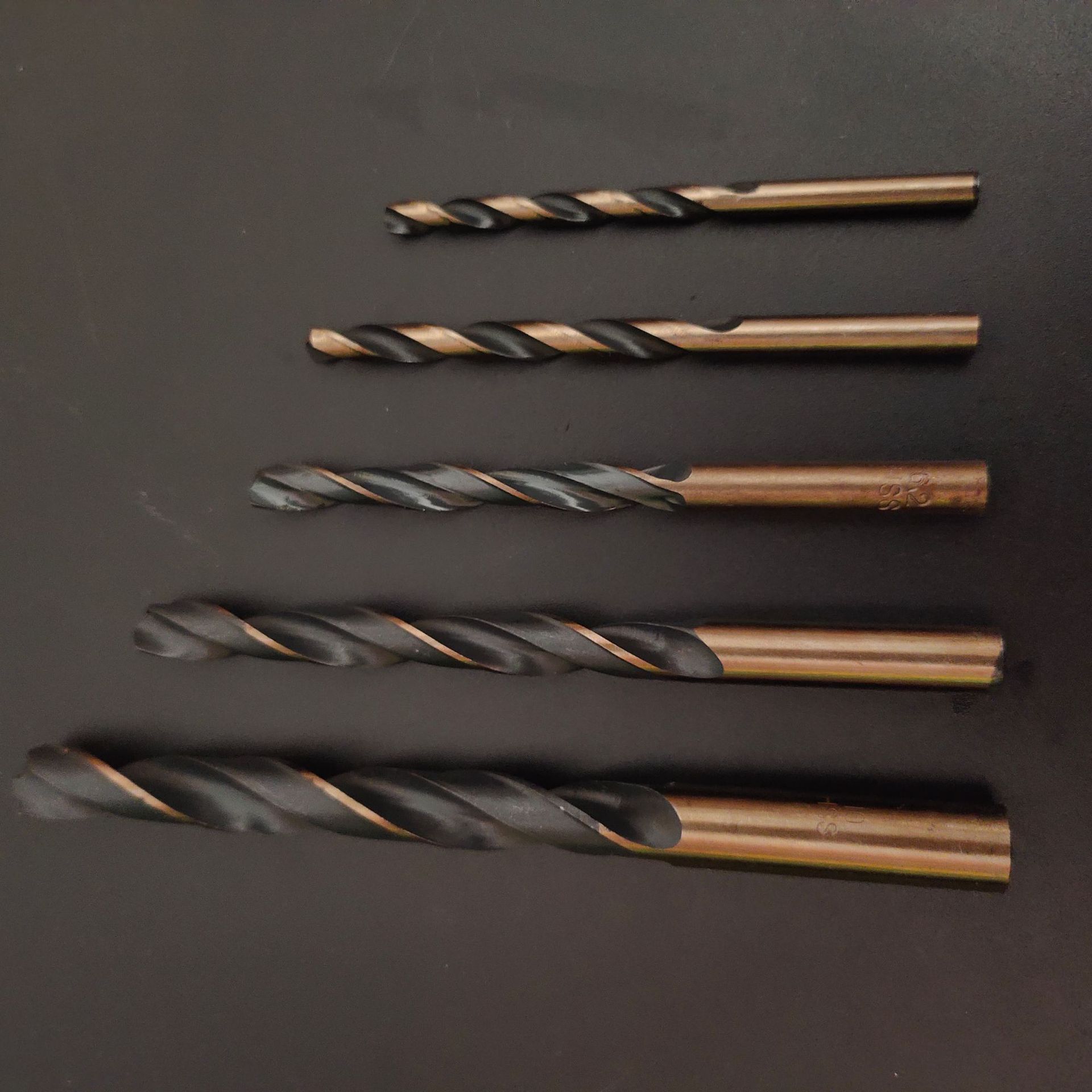 直柄麻花钻高速钢4341轧制双色开孔打铁开不锈钢钻头