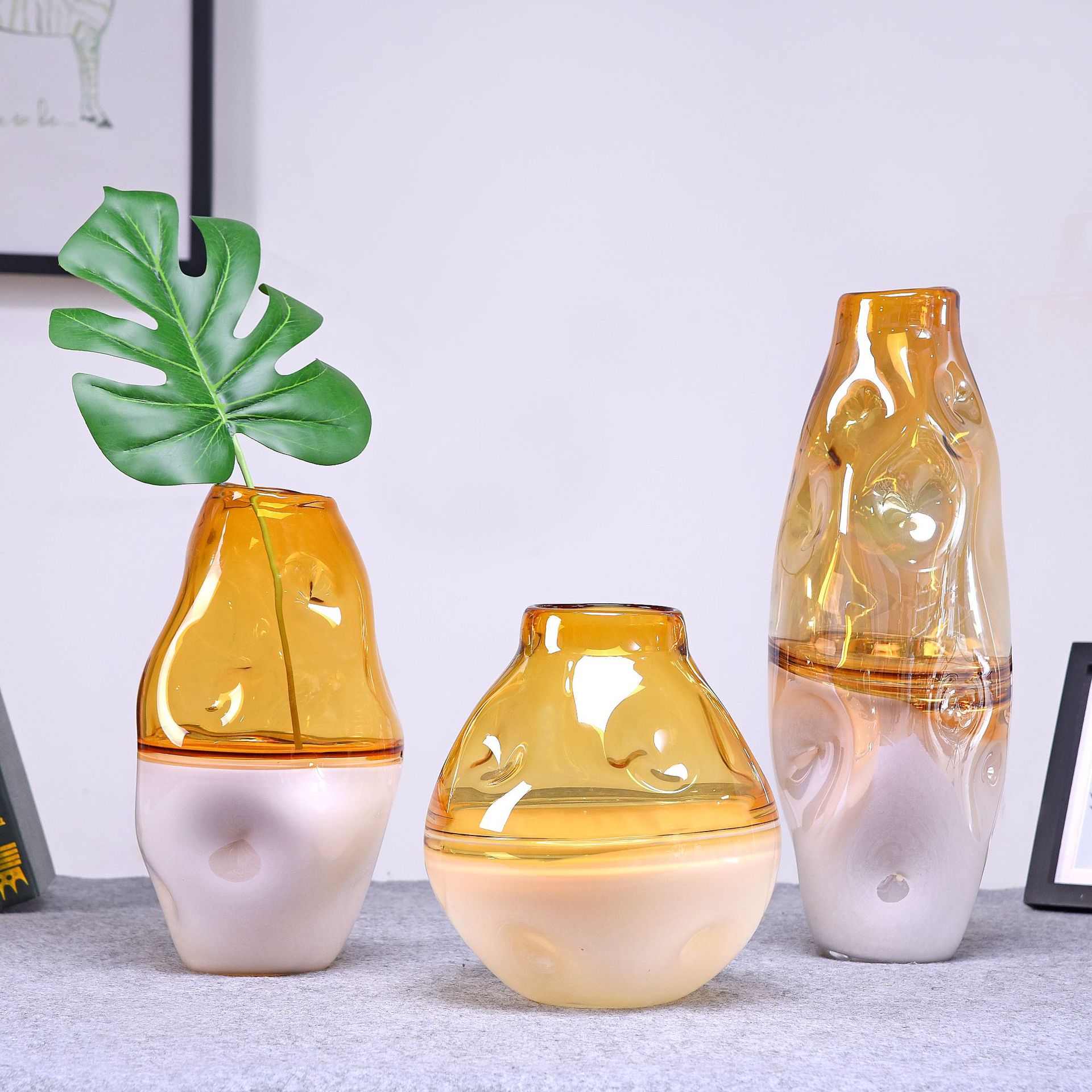 现代简约异形彩色玻璃花瓶 办公桌面装饰品摆件 鲜花干花插花花瓶