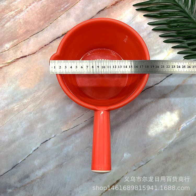 Household Red Bailer Bailer Large Long Handle Solid Color Plastic Water Ladle Bailer Bailer Kitchen Supplies Two Yuan Store Hot Sale