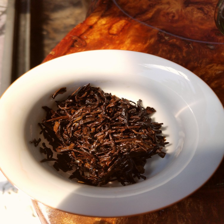 厂家直销布朗山古树普洱茶散茶 勐海老树金针散普洱 金芽熟茶