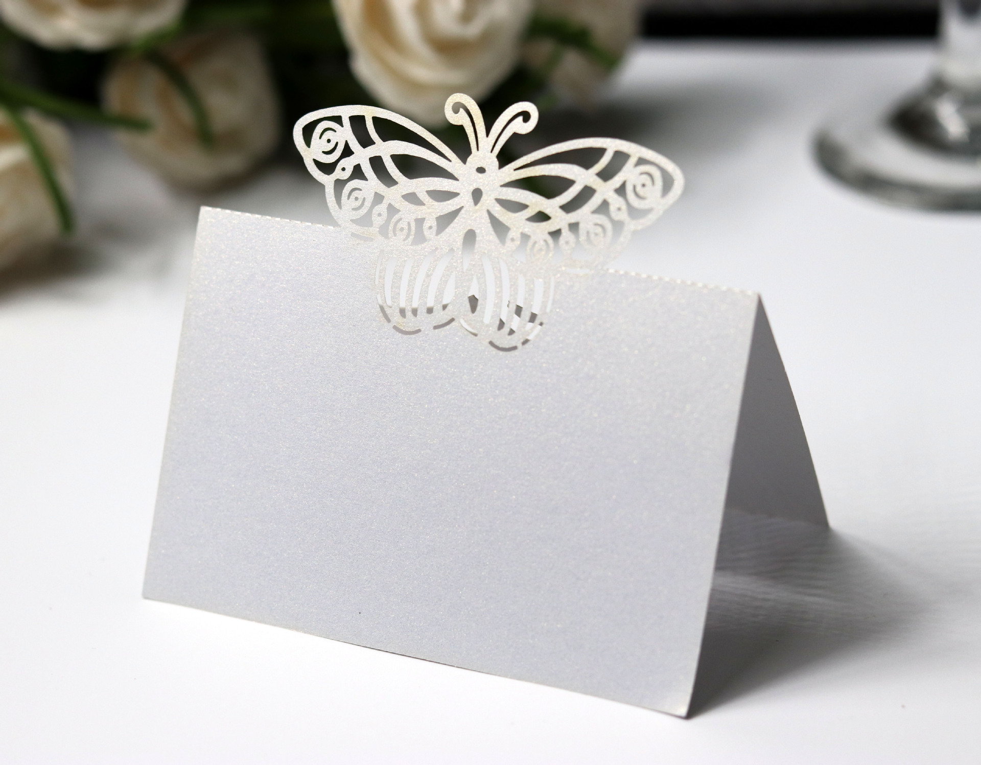 欧式结婚席位卡 蝴蝶卡片激光镂空纸桌卡 座位牌卡姓名座次卡批发