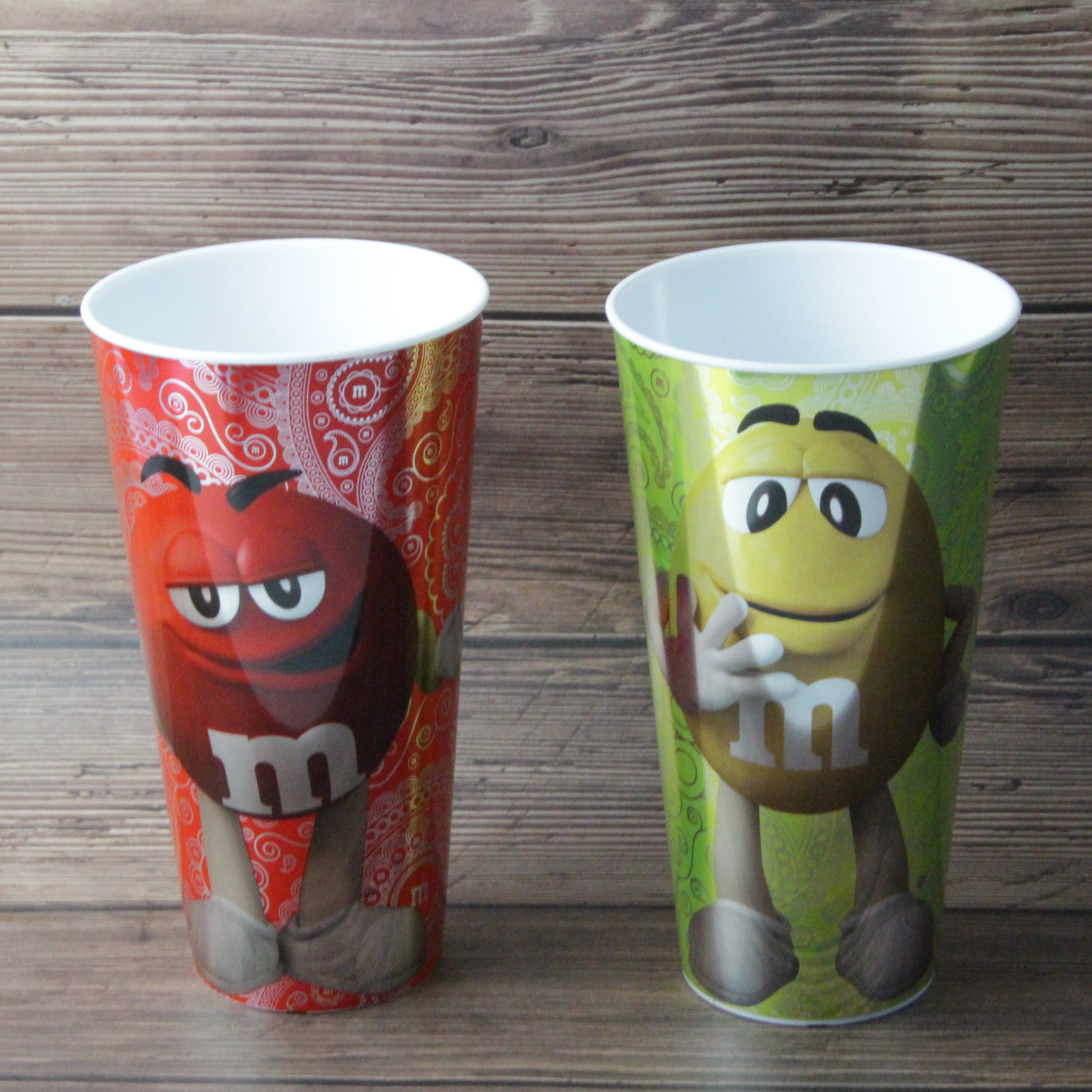 膜内贴体育场杯 25oz广场杯 小鹿杯 600ml pp塑料贴花膜水杯