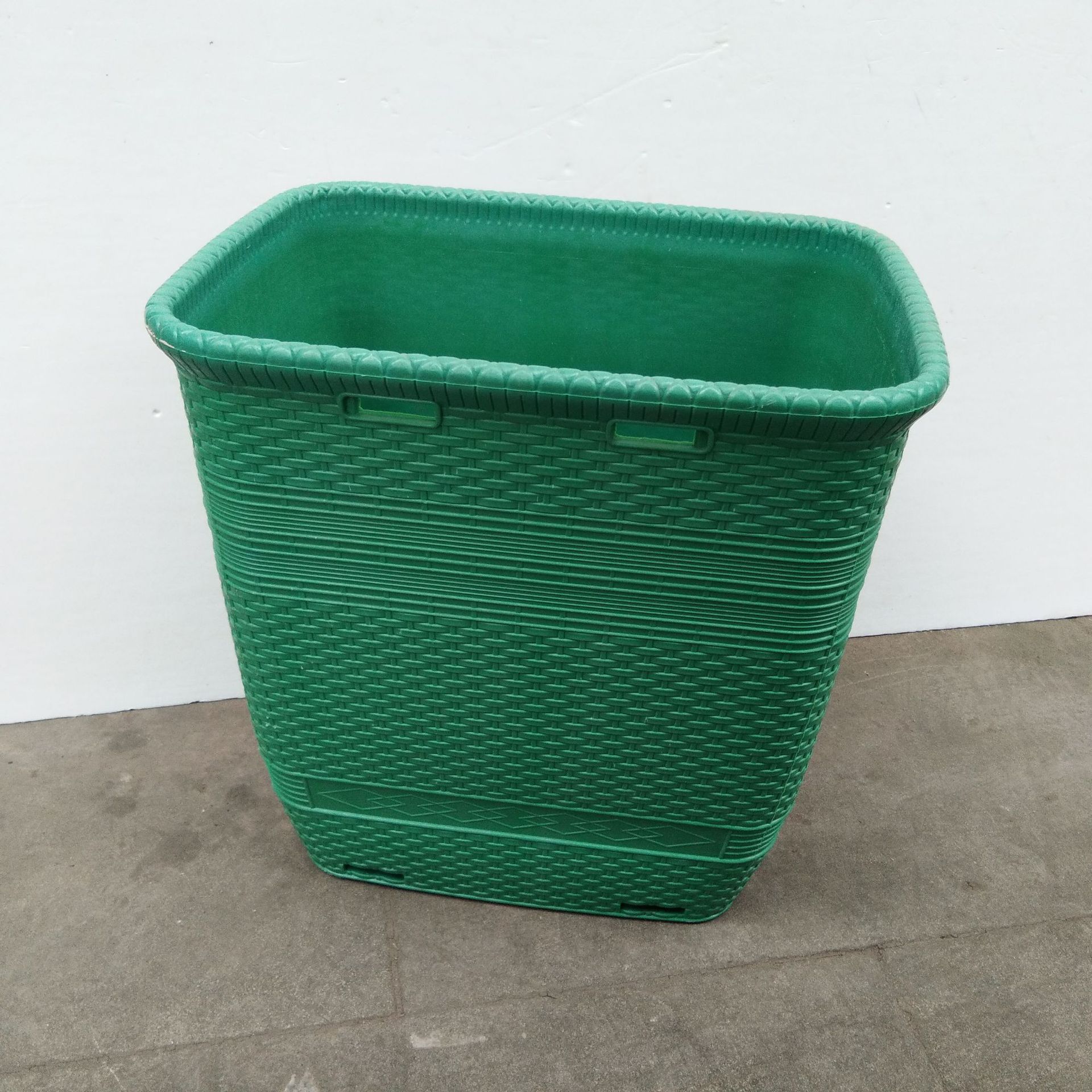 厂家直销塑料背篓 家用背篓 背蔬菜 跑江湖 背筐编制背篓