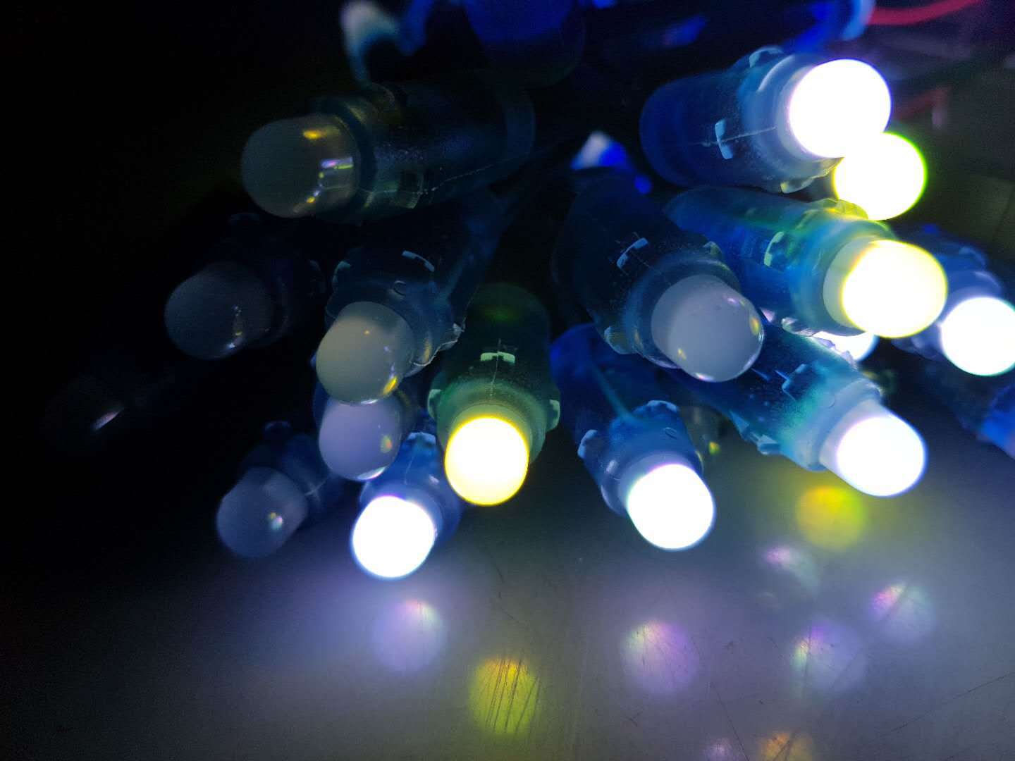 led灯穿孔外露灯串12mm外露灯发光广告招牌灯断点续