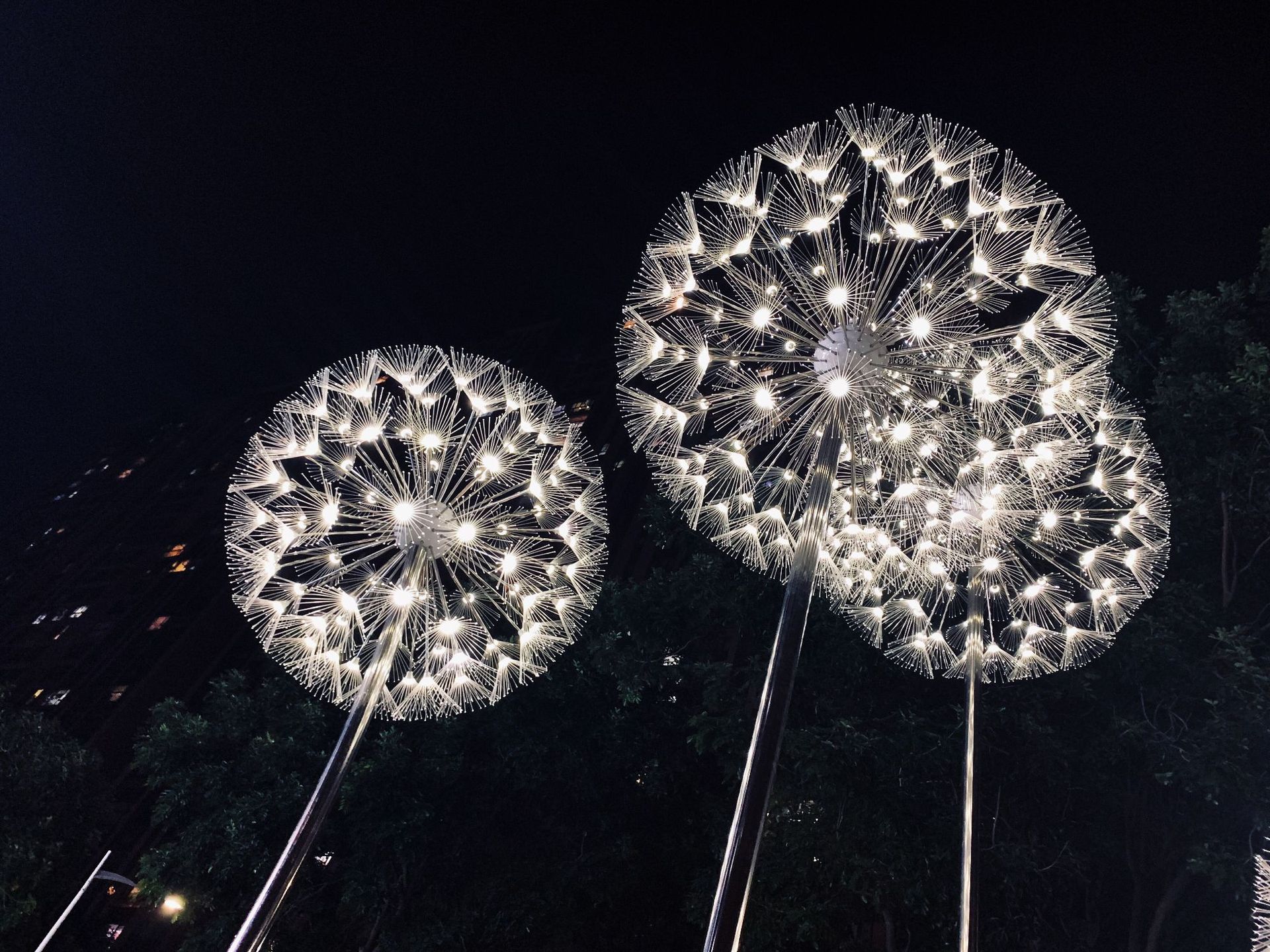 艺术灯具 厂家直销 蒲公英户外 商业中心 光纤 时尚魅力体现 灯具