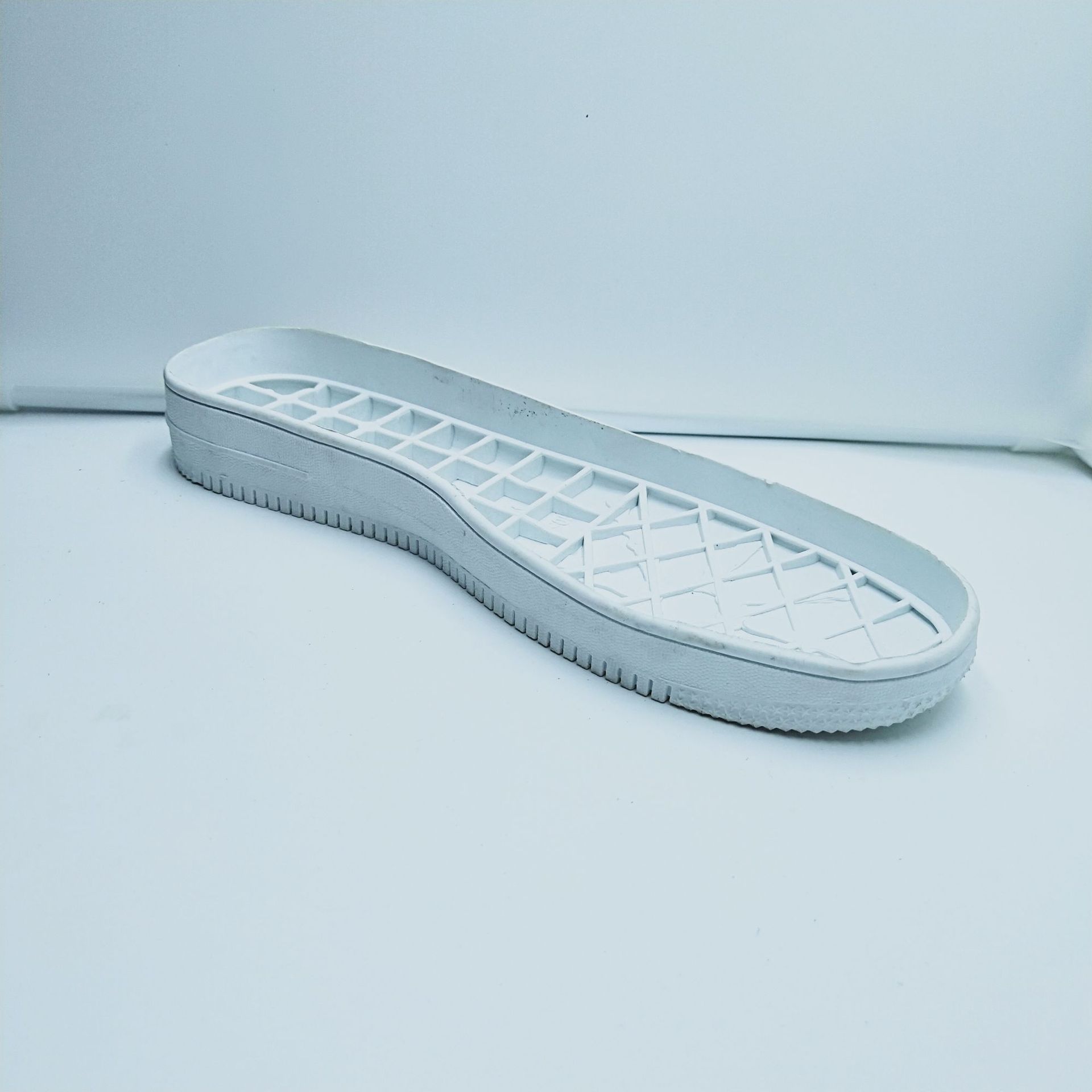 tpr鞋底厂专业生产tpr鞋底 空军一号板鞋底批发 tpr鞋底批发