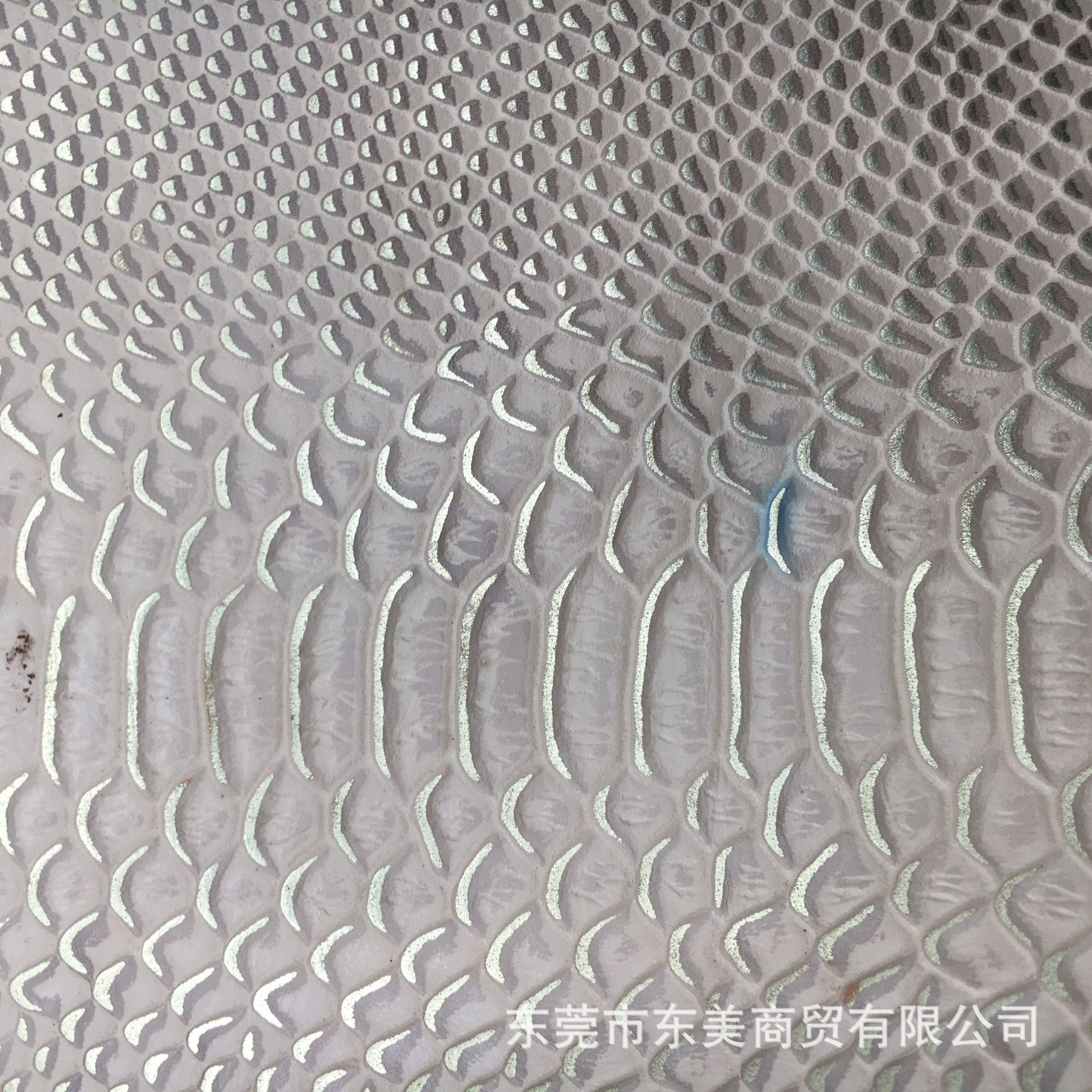 双色冠顶小蛇纹蛇腹纹仿皮pvc 半pu革面料 质感强 鞋材箱包包装革