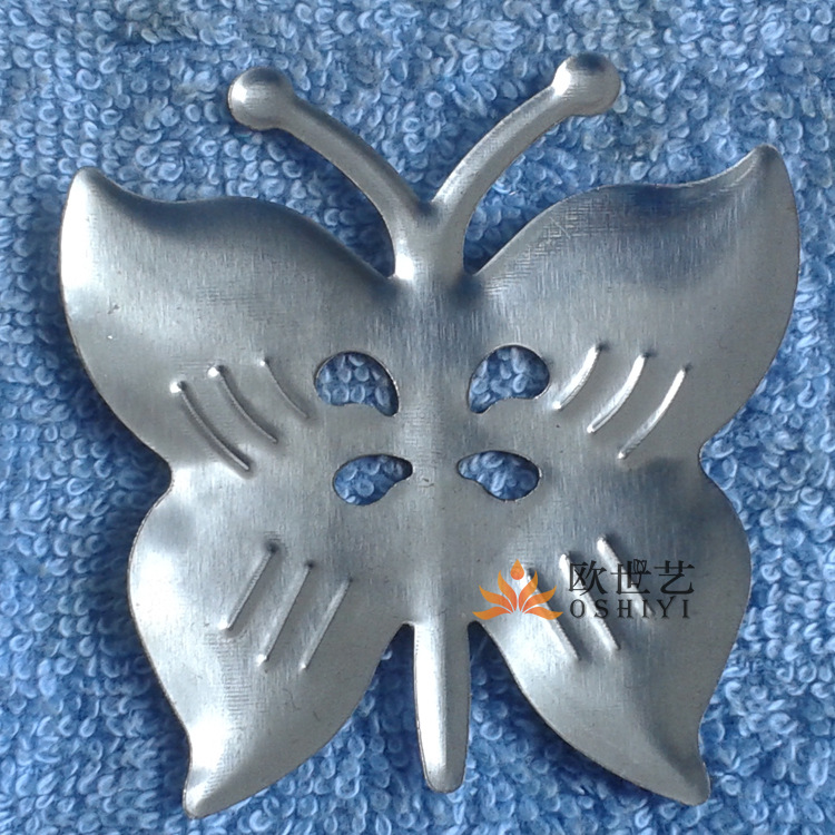 厂家直供冲压铁皮毛坯压花动物卡通&a195动物·镂空小蝴蝶昆虫