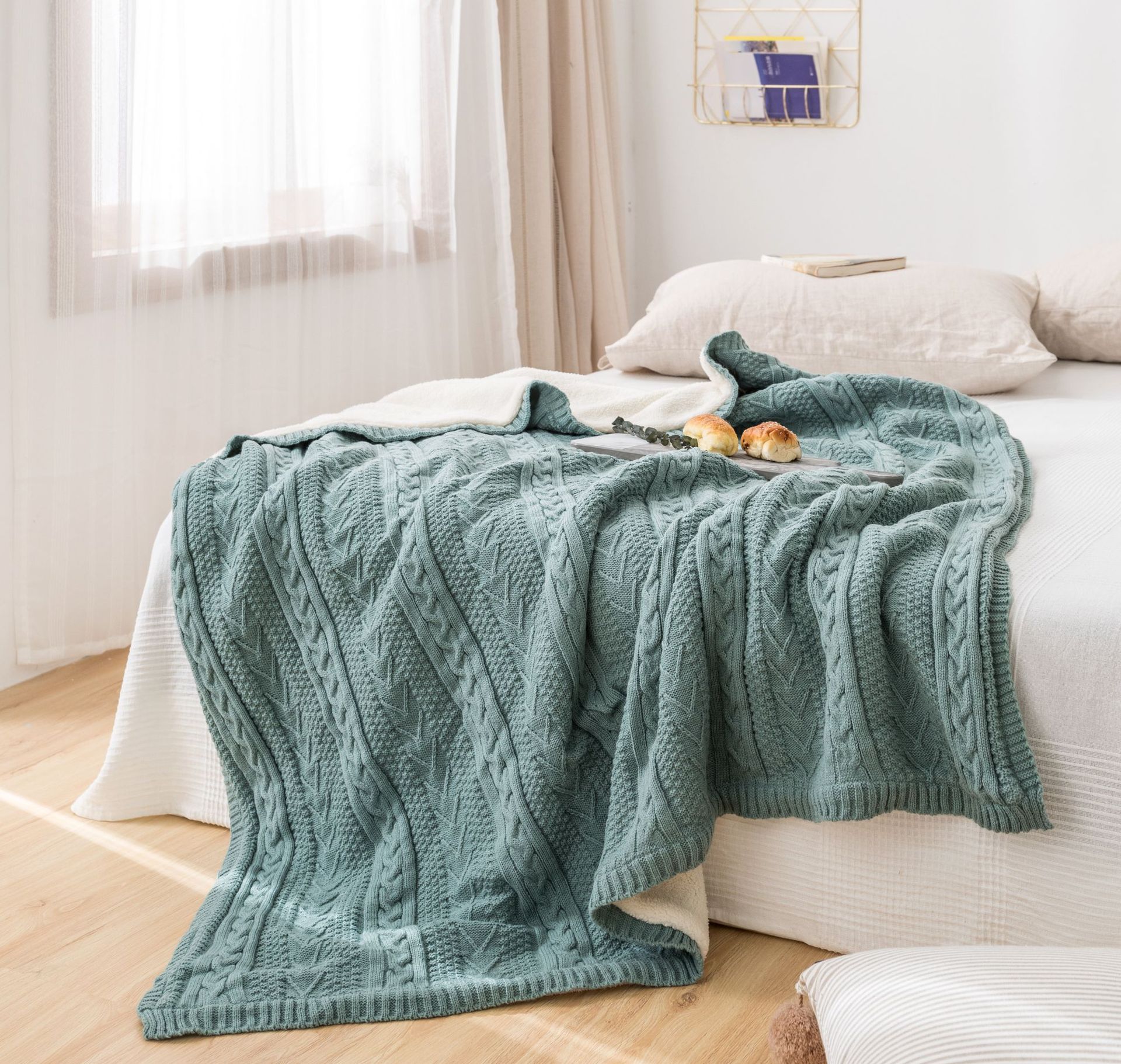 创意家居沙发午睡腈纶盖毯批发 公主风加绒毯 ins风格毯子毛线毯