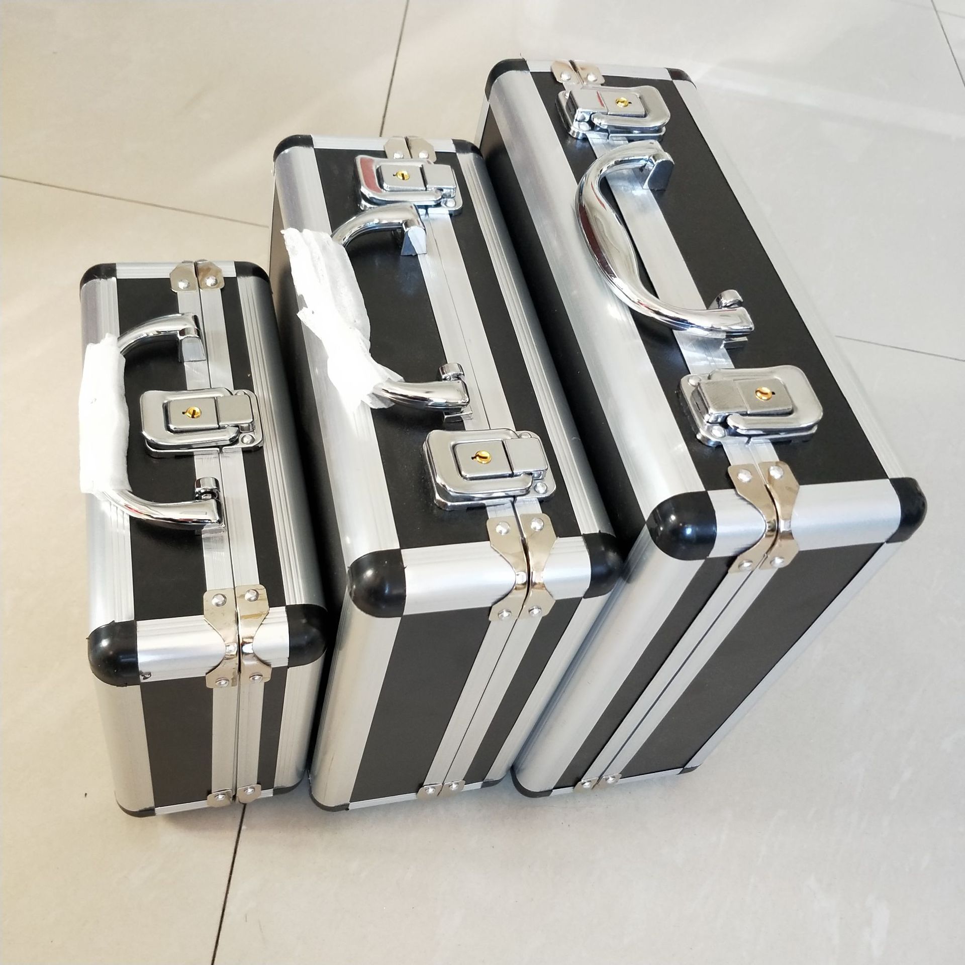 厂家加工定制批发铝合金迷你小箱子工具箱便携手提箱