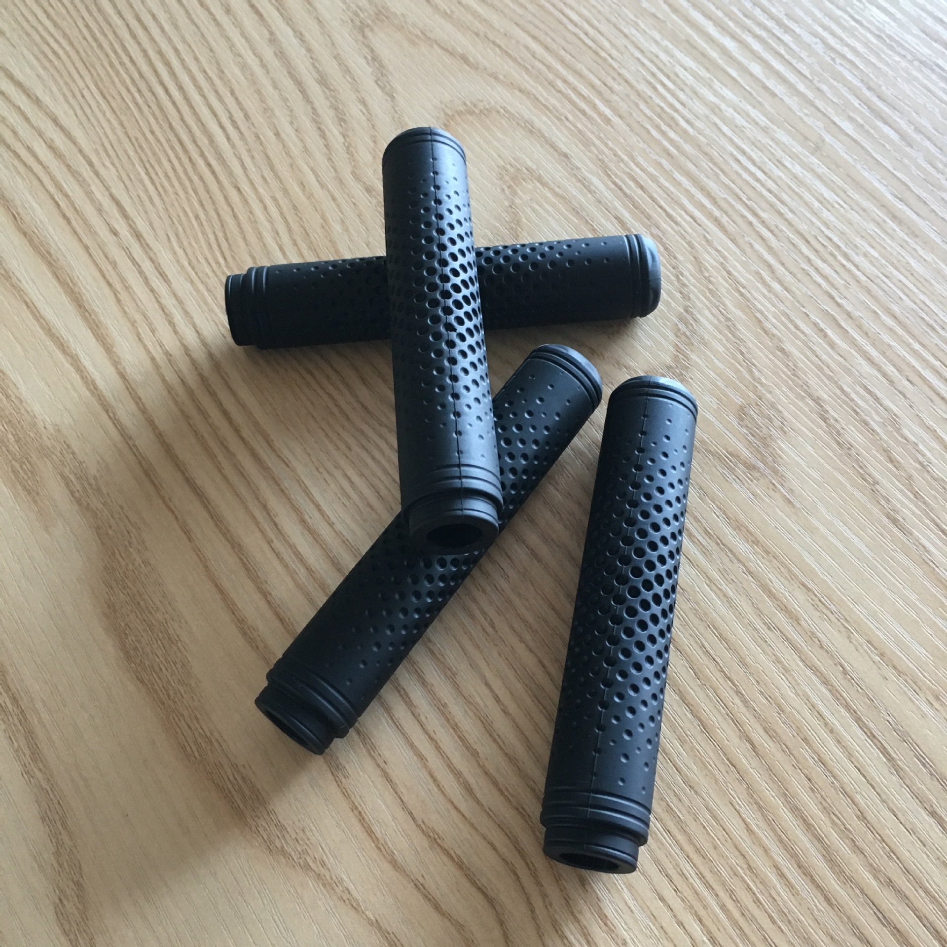 供应橡胶把手套硅胶手柄套防滑耐磨手握把胶胶套开模定制