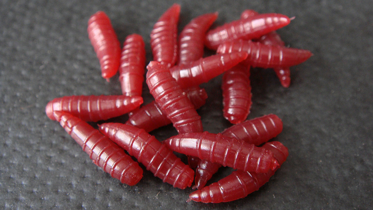 纳百川面包虫路亚软饵 假耳 酒红色假蛆 1.6cm 威海渔具
