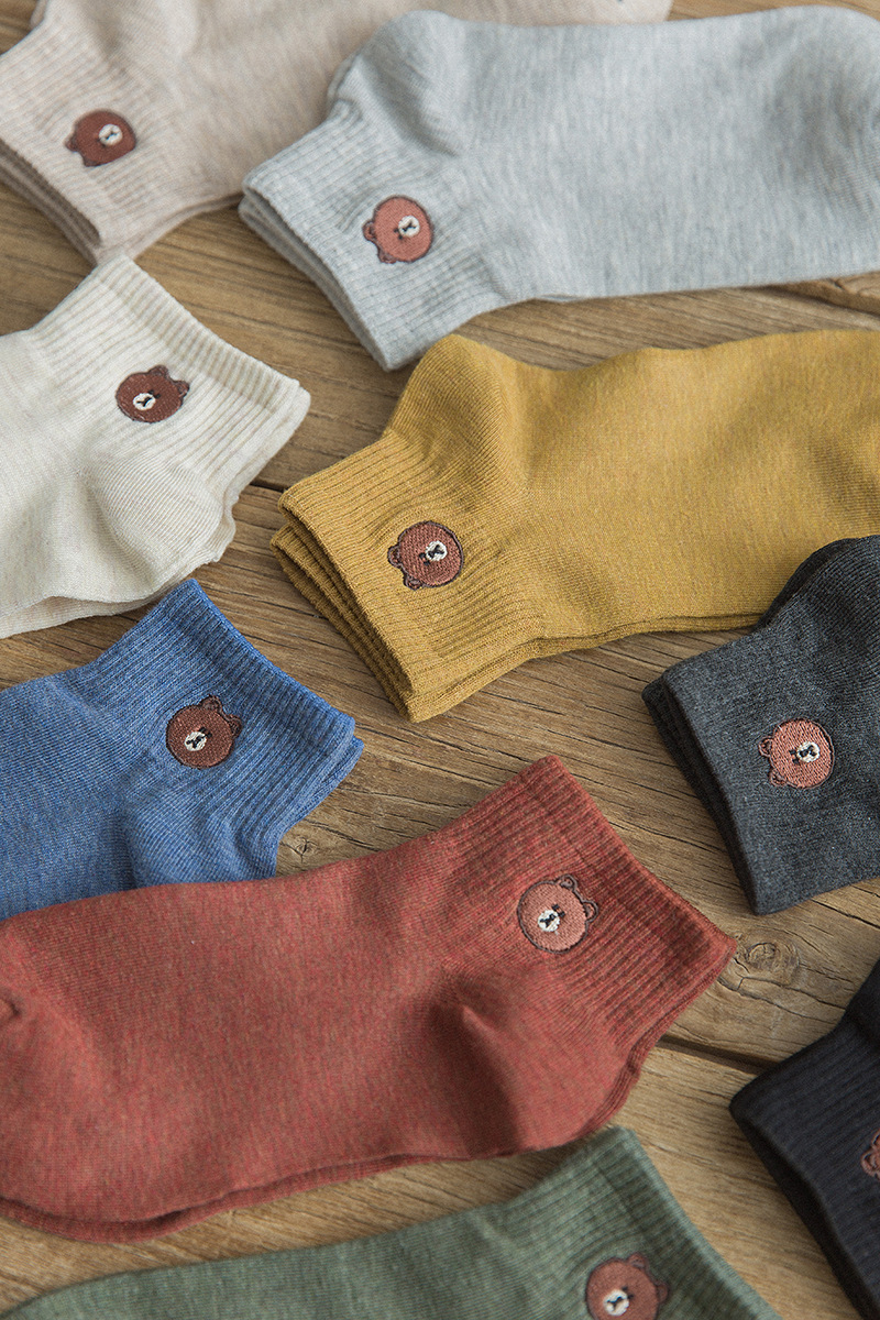 爆款小熊刺绣船袜春夏新品纯棉透气短筒女袜日系彩色短袜子批发