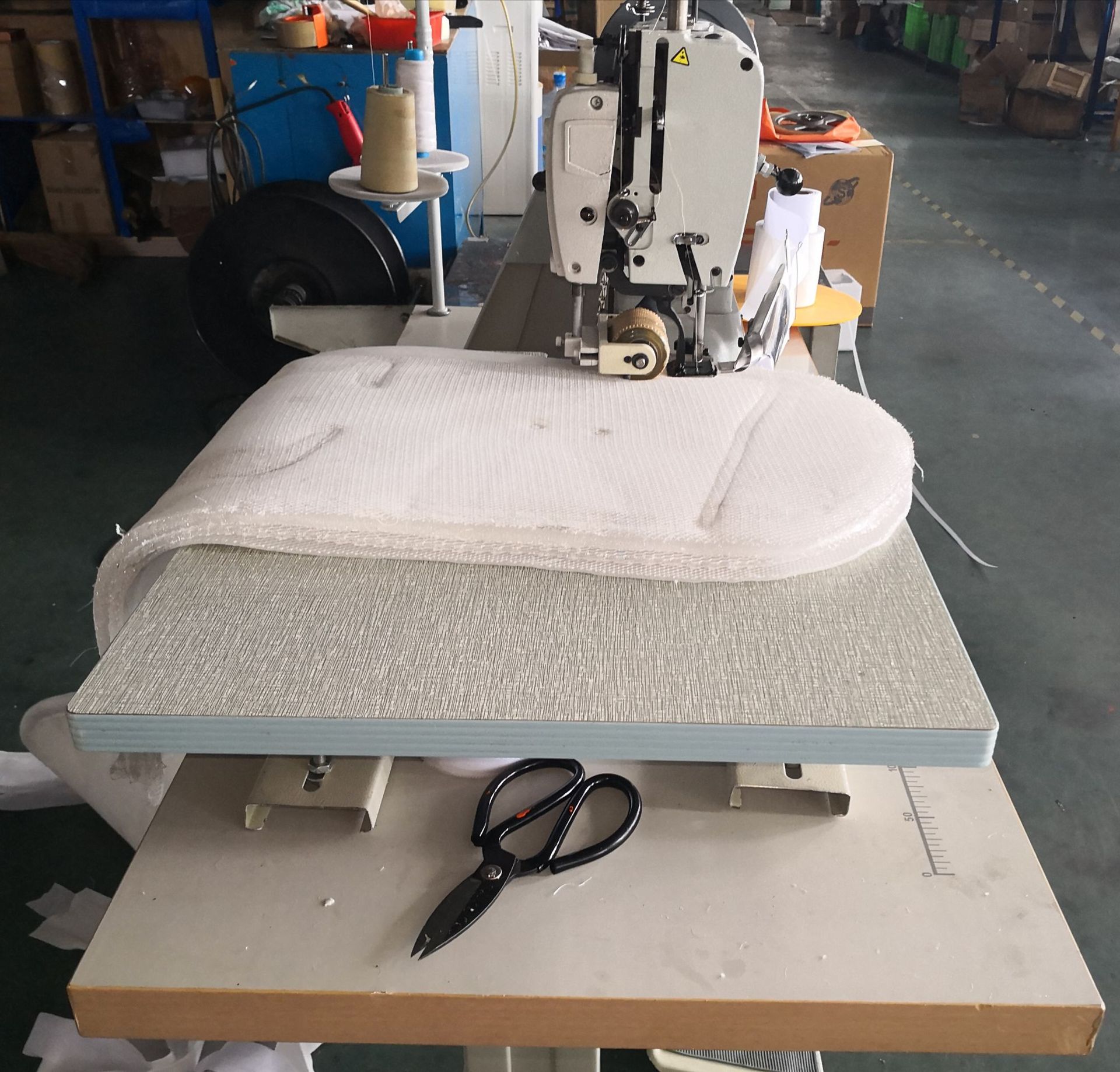 3d包边机 立体床垫包缝机 三d料汽车座垫包边机 厚料空心料包缝机