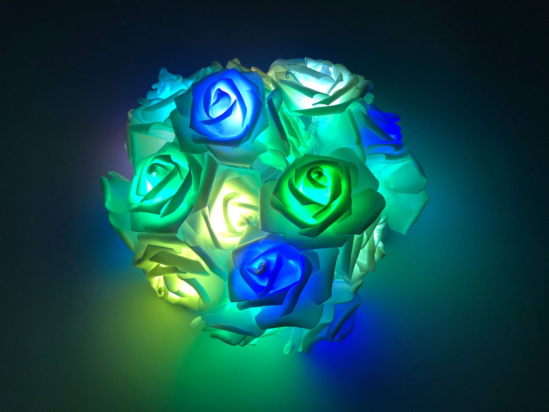 跨境led七彩变色玫瑰花灯串圣诞派对节日橱窗庭院装饰彩灯情人节